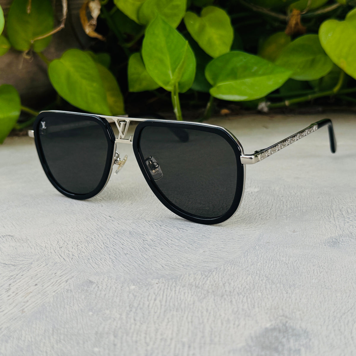 Louis Vuitton – 2129 - 55 –  Silver Black - Metal - Sunglasses – Unisex - Premium