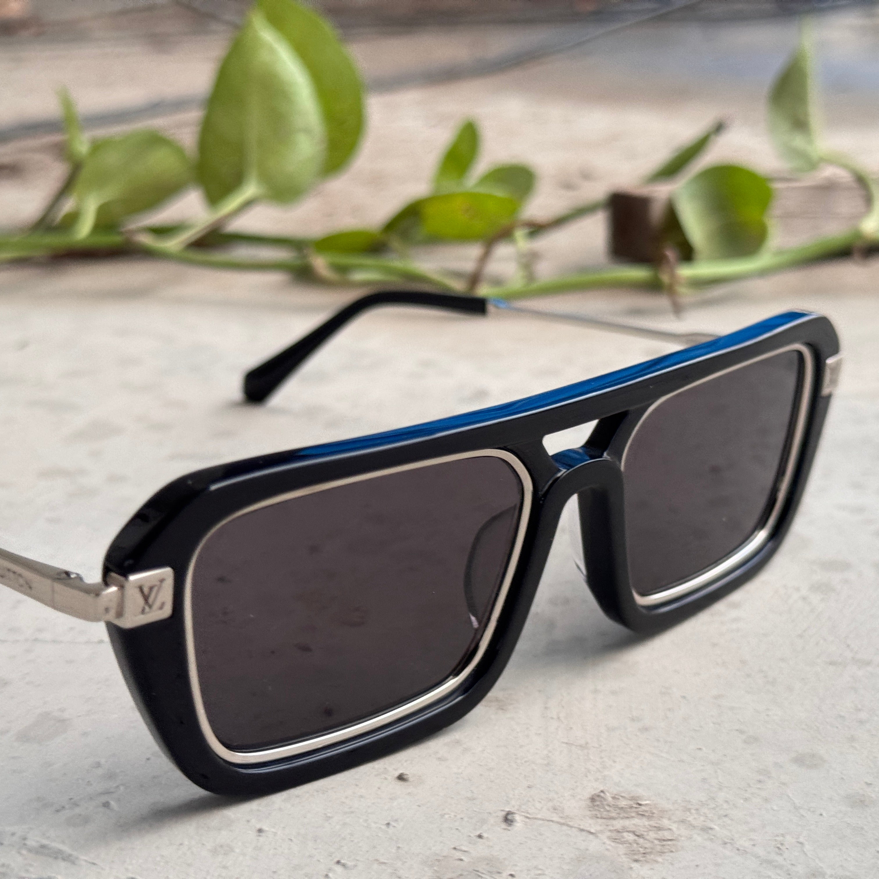 Louis Vuitton – 2596 - 55 – Silver Black – Acetate - Metal - Sunglasses – Unisex - Premium