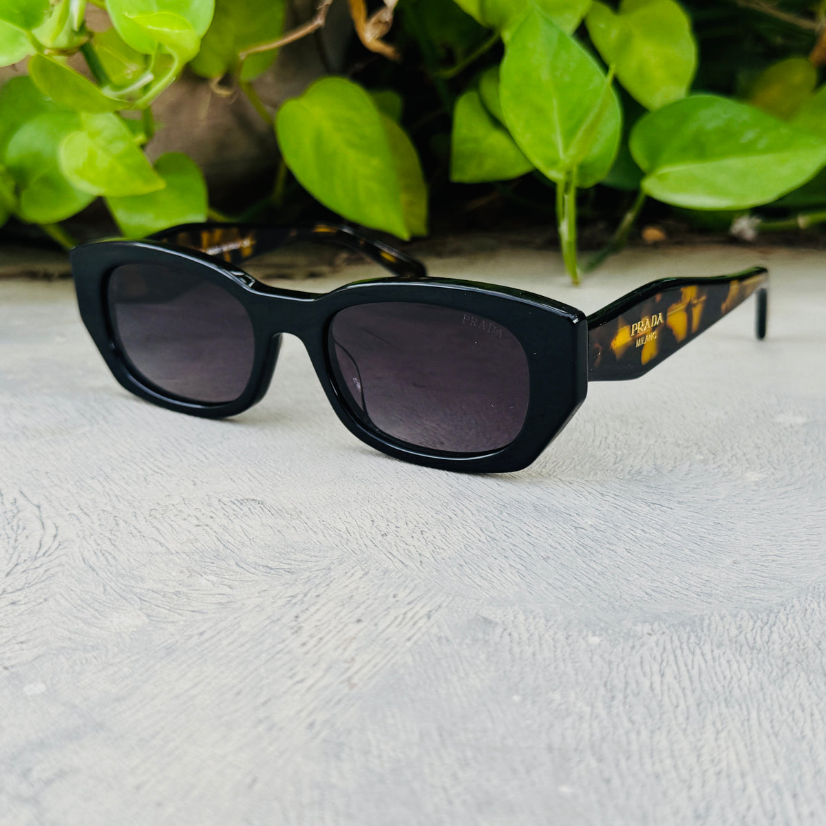 Prada – B05S - 52 – Tortoise Black – Acetate - Sunglasses – Unisex - Premium