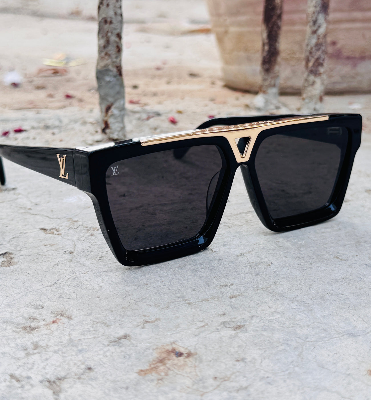 Louis Vuitton – 1502 - 60 –   Black - Acetate - Sunglasses – Unisex - Premium