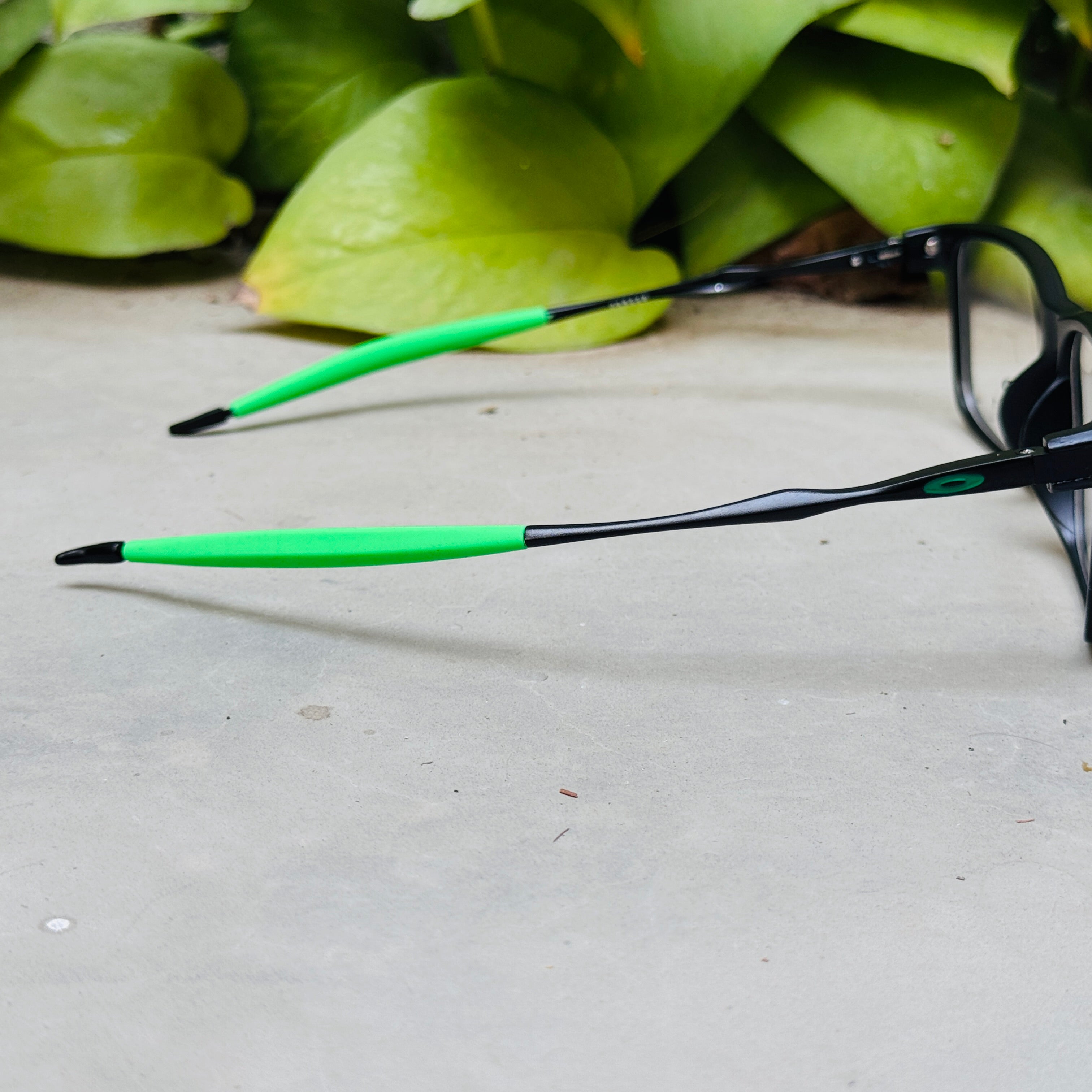 Oakley – 8229 – 55 – Black Green –  Acetate - Optics – Unisex