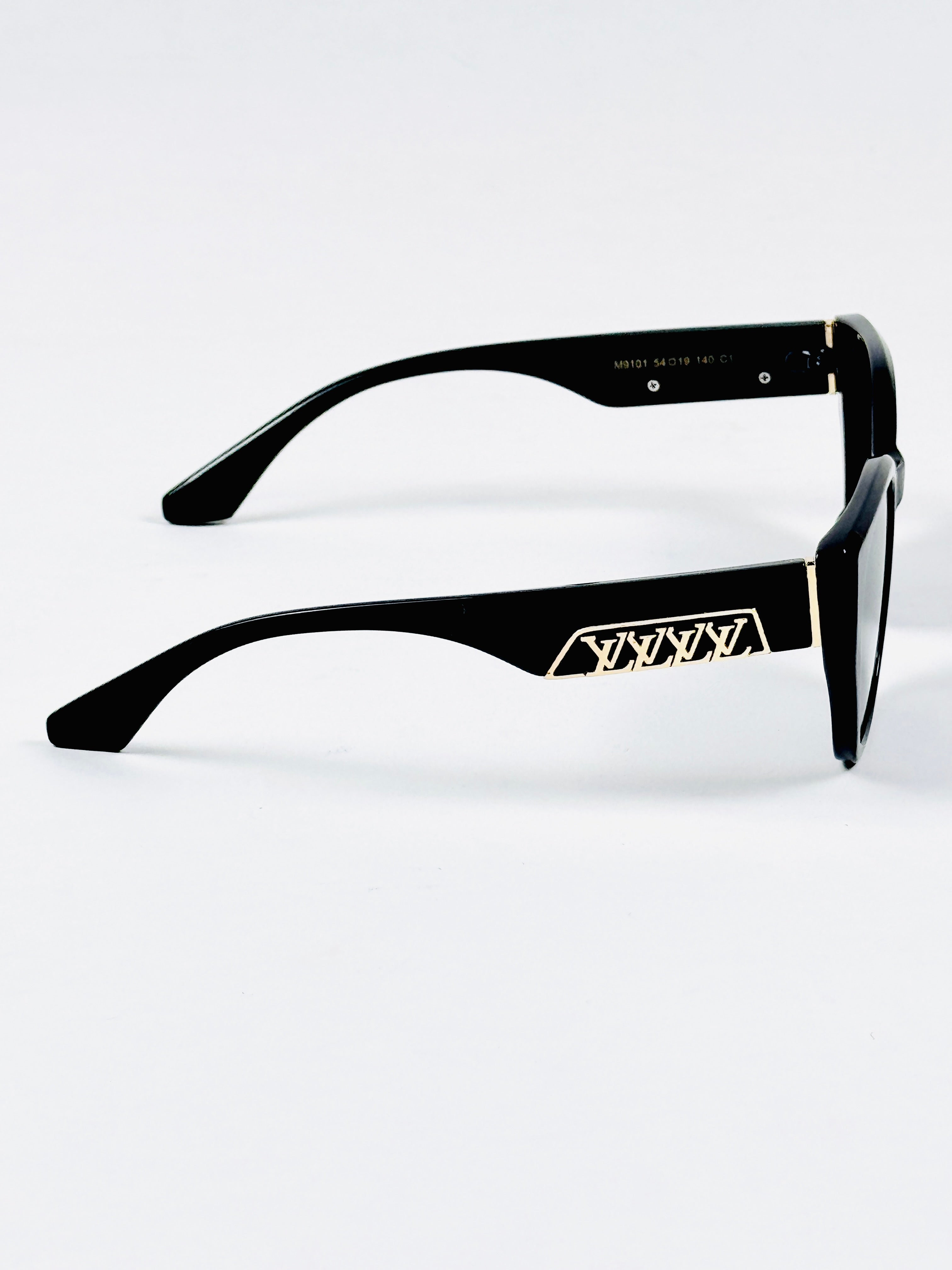Louis Vuitton - 9101 – 54 – Black – Acetate – Sunglasses – Ladies