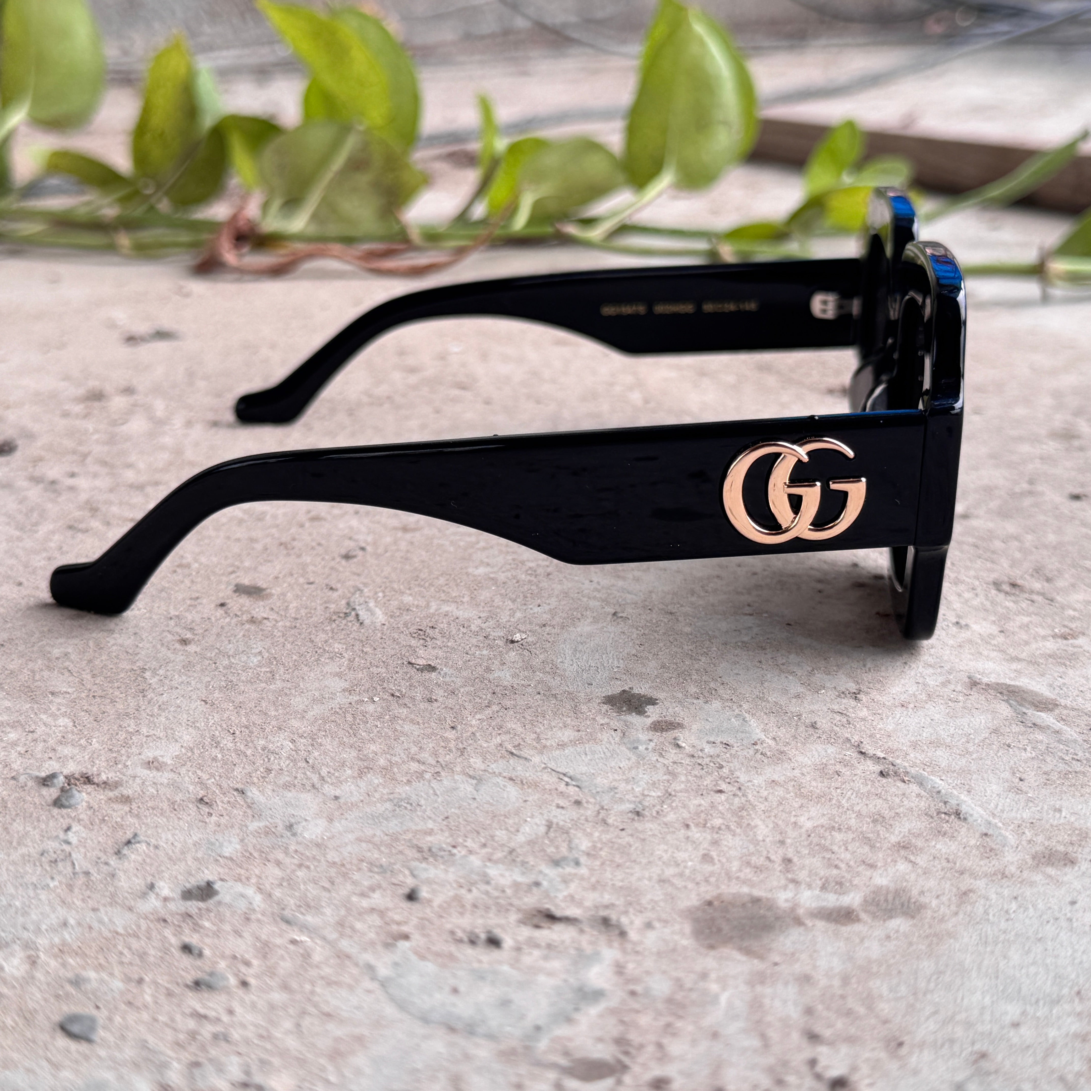 Gucci – 1547 - 50 – Black - Acetate - Sunglasses – Ladies - Premium