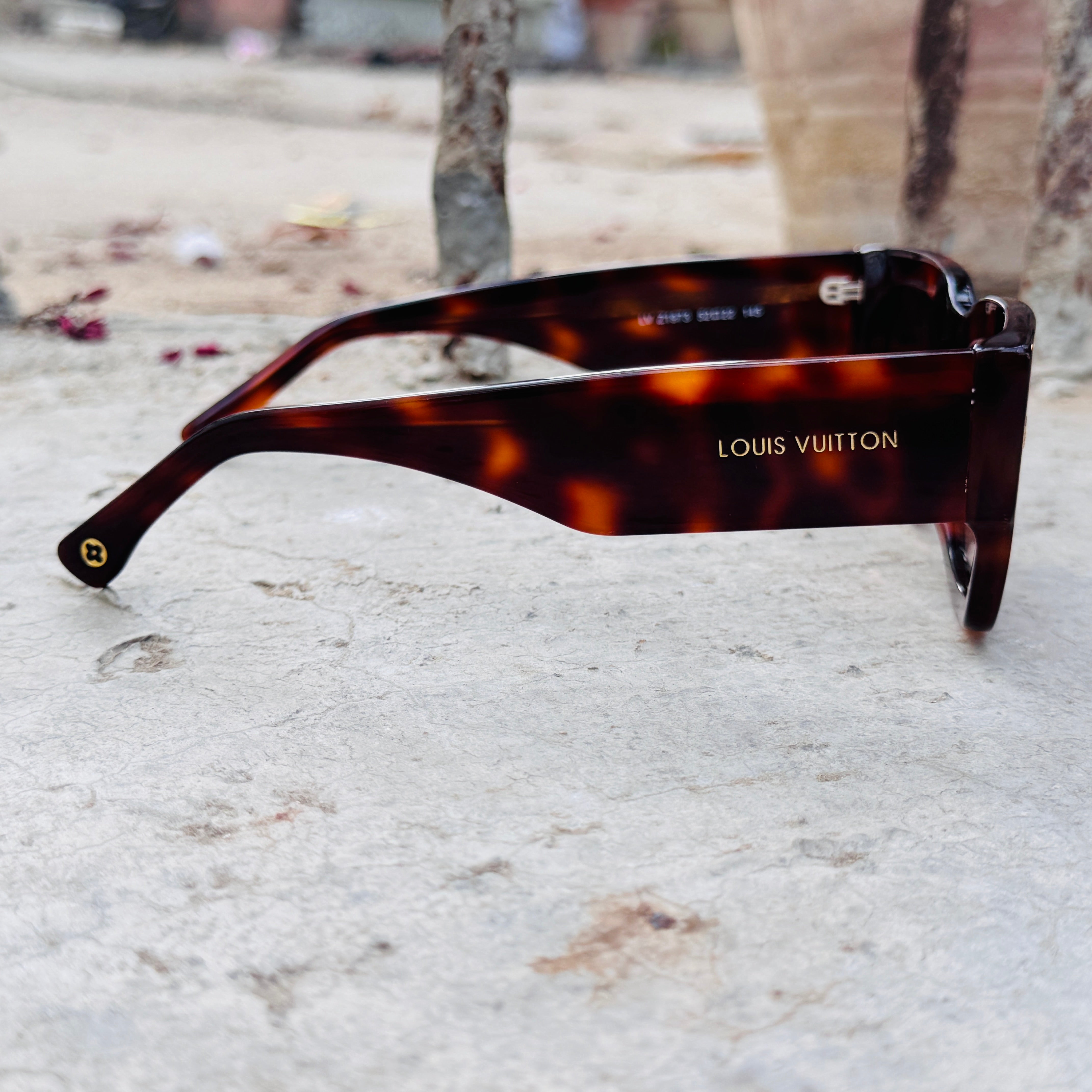 Louis Vuitton – 1973 - 52 – Tortoise - Acetate - Sunglasses – Unisex - Premium