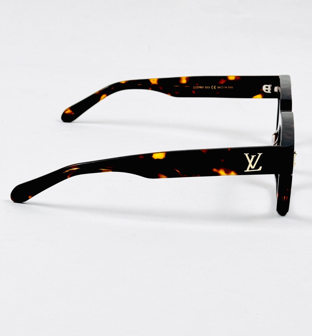Louis Vuitton - 2216 – 54 – Tortoise –  Acetate - Optics – Unisex - Premium