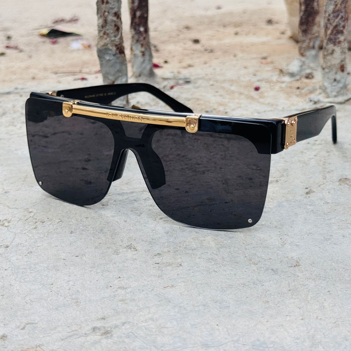 Louis Vuitton – 1194 - 69 –   Black - Acetate - Sunglasses – Unisex - Premium