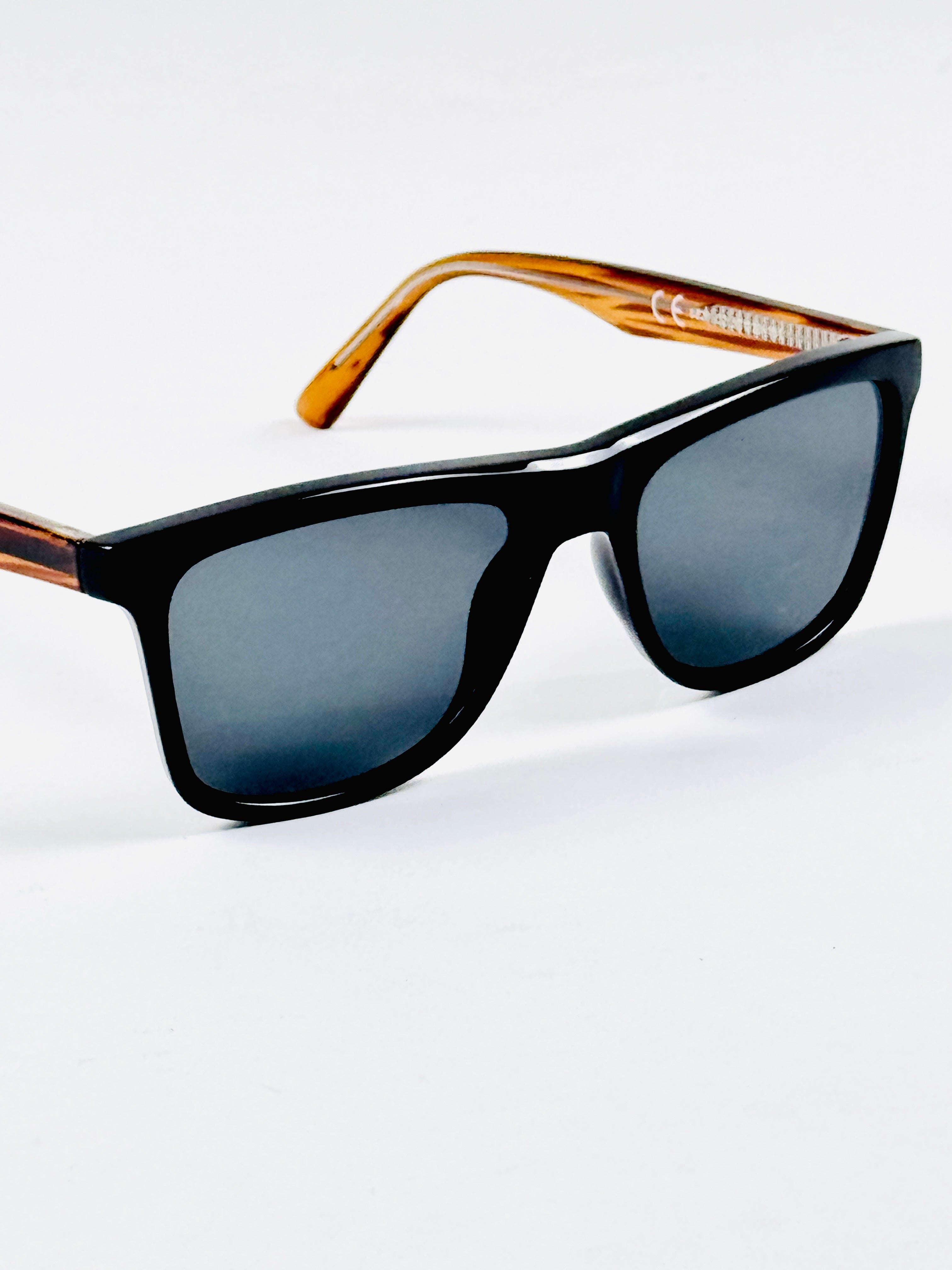 Moscot - 6828 – 57 – Tortoise Black – Acetate – Sunglasses – Unisex