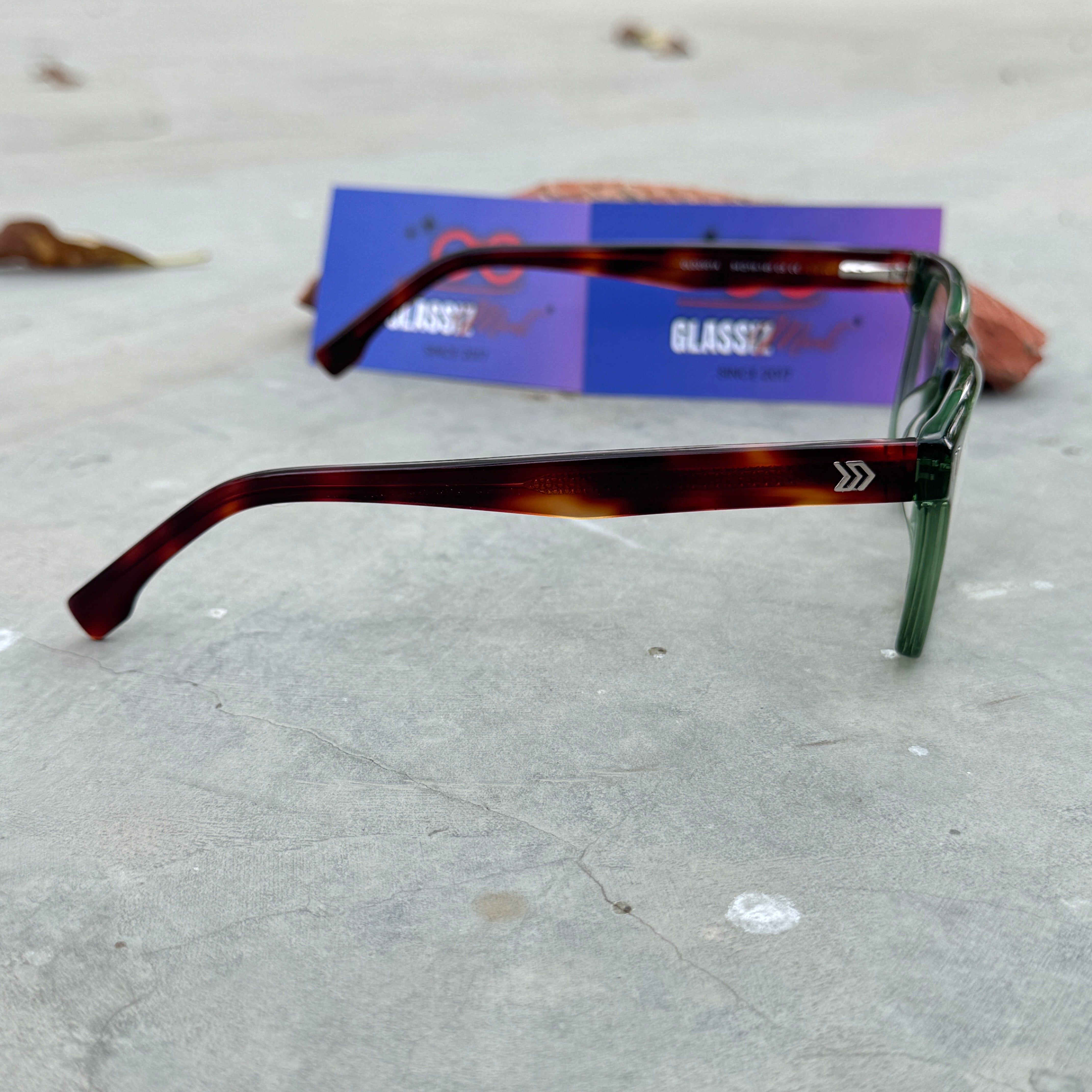 Police – 2501 – 54 – Green Tortoise - Acetate - Optics – Unisex - Premium
