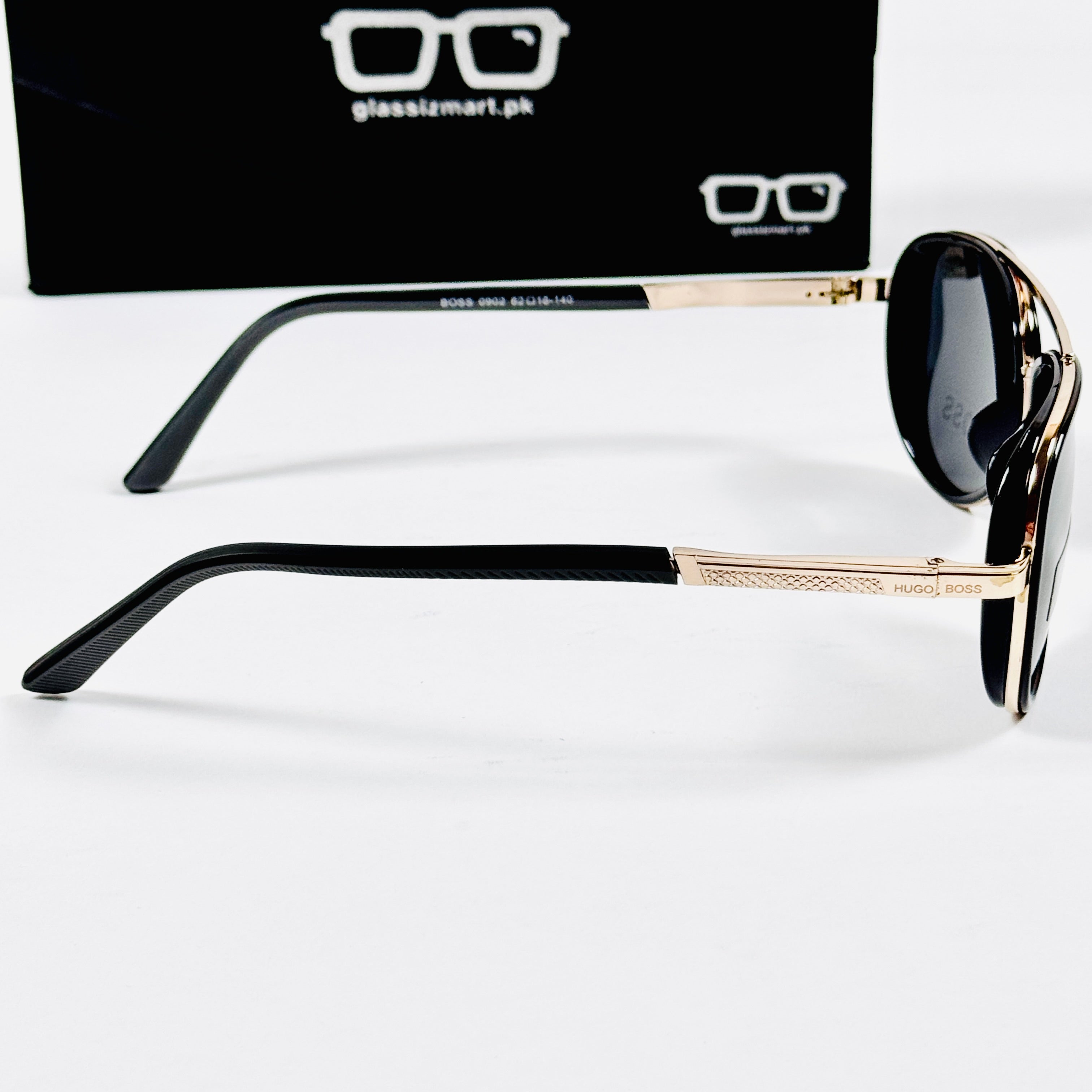 Hugo Boss – 0902 – 62 – Golden Black – Metal – Sunglasses – Unisex