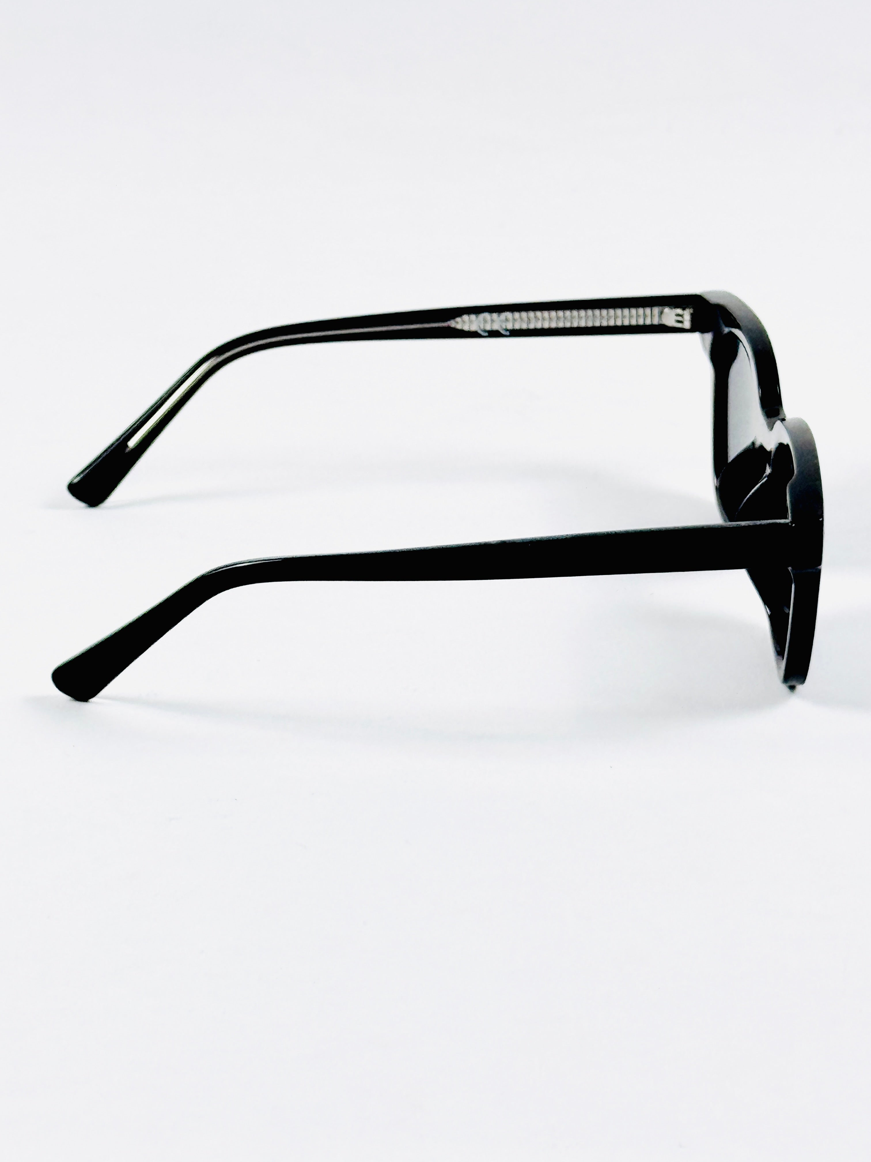 Moscot - 6228 – 48 – Black – Acetate – Sunglasses – Unisex