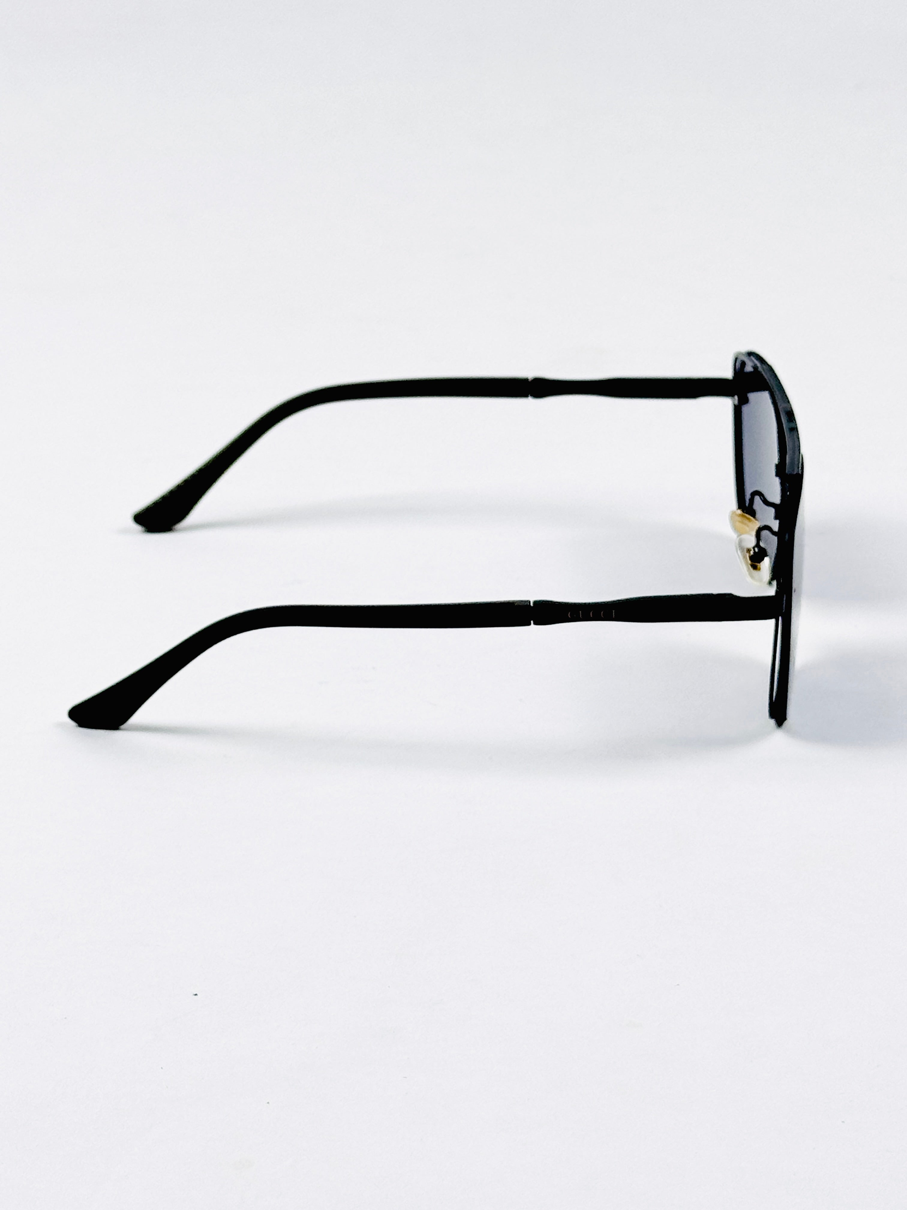 Gucci – 23219 – 60 – Black – Metal – Sunglasses – Unisex