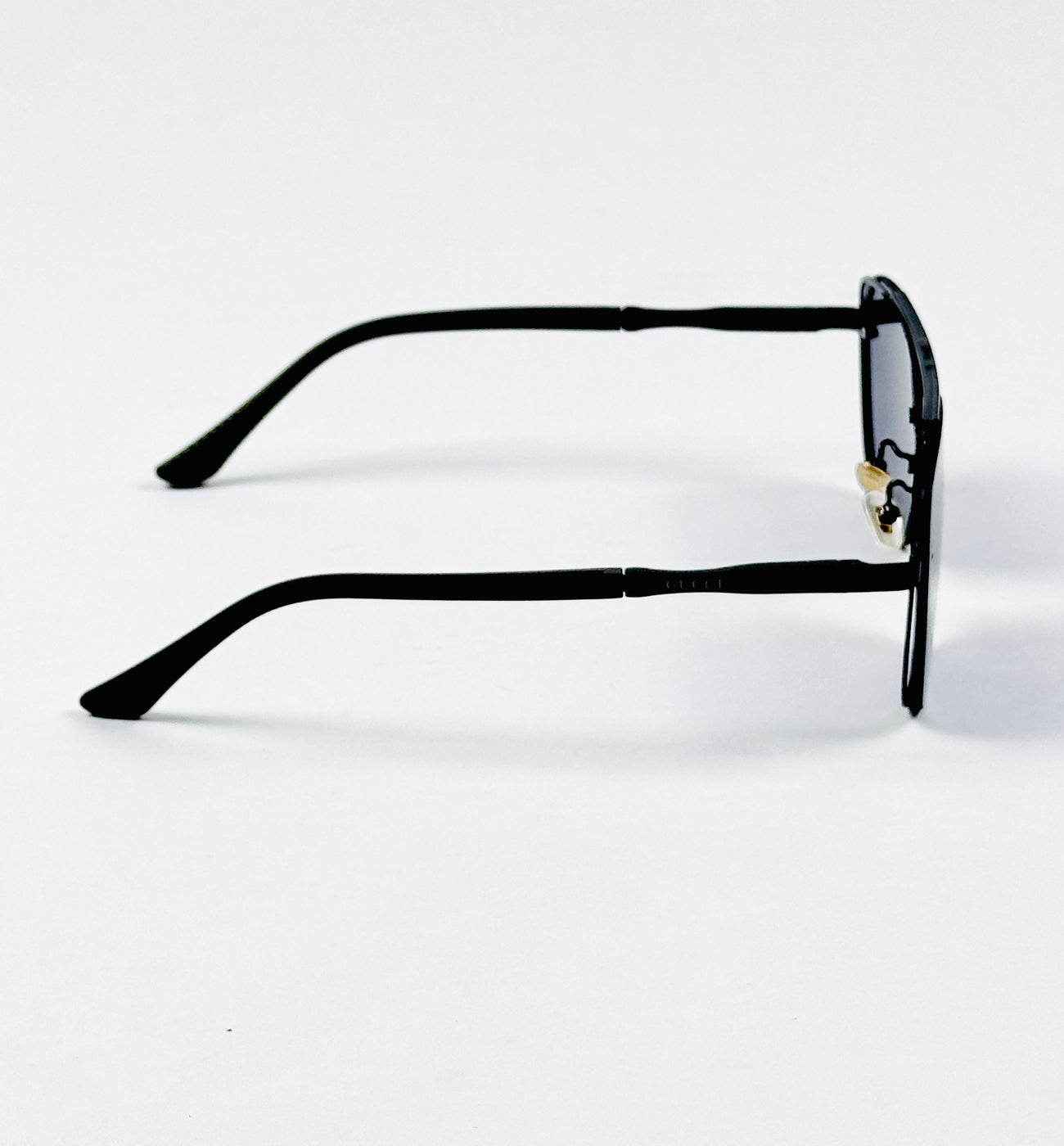 Gucci’s – 23219 – 60 – Black – Metal – Sunglasses – Unisex