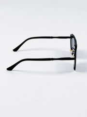 Gucci’s – 23219 – 60 – Black – Metal – Sunglasses – Unisex