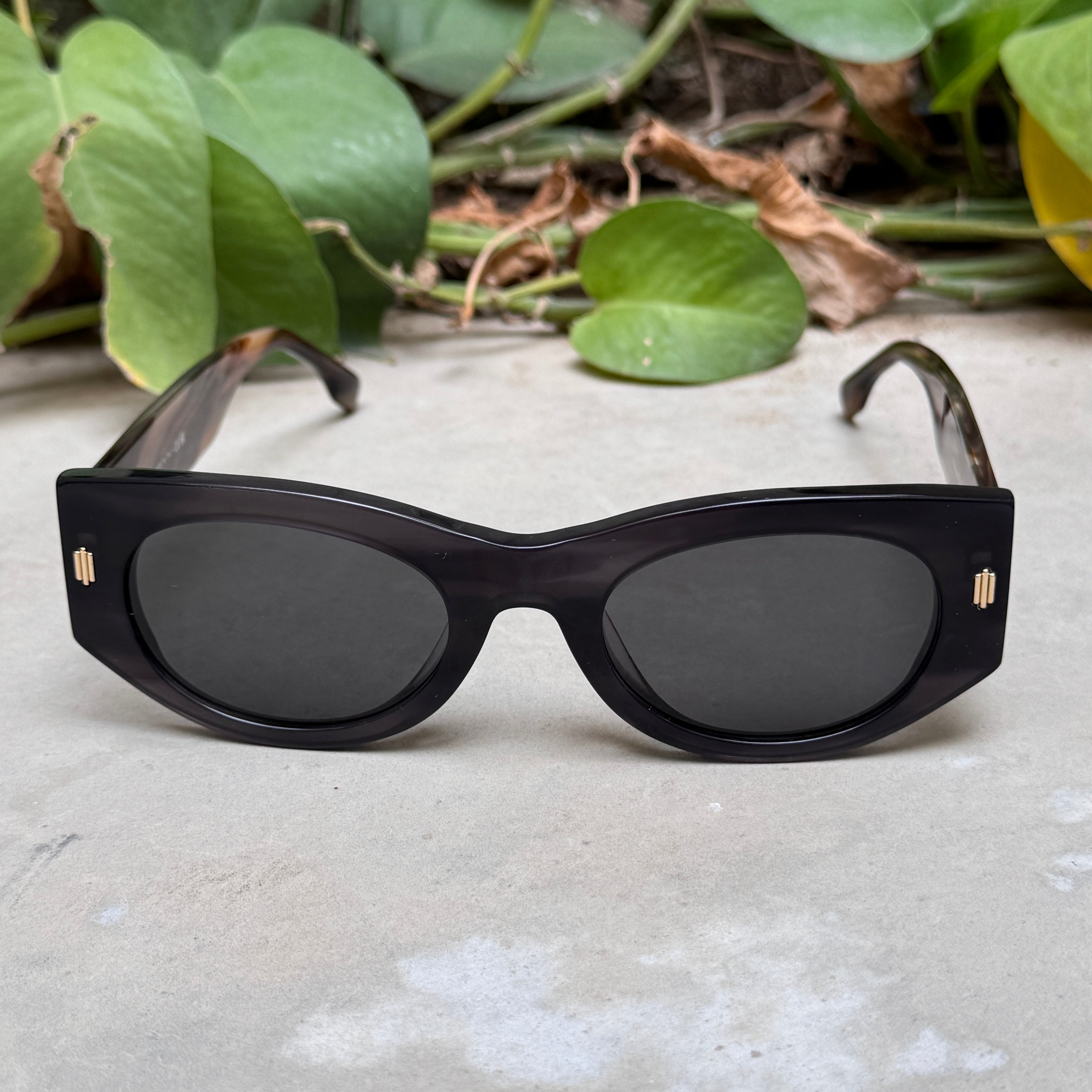 Fendi – 40125 - 50 – Textured – Acetate - Sunglasses – Ladies - Premium
