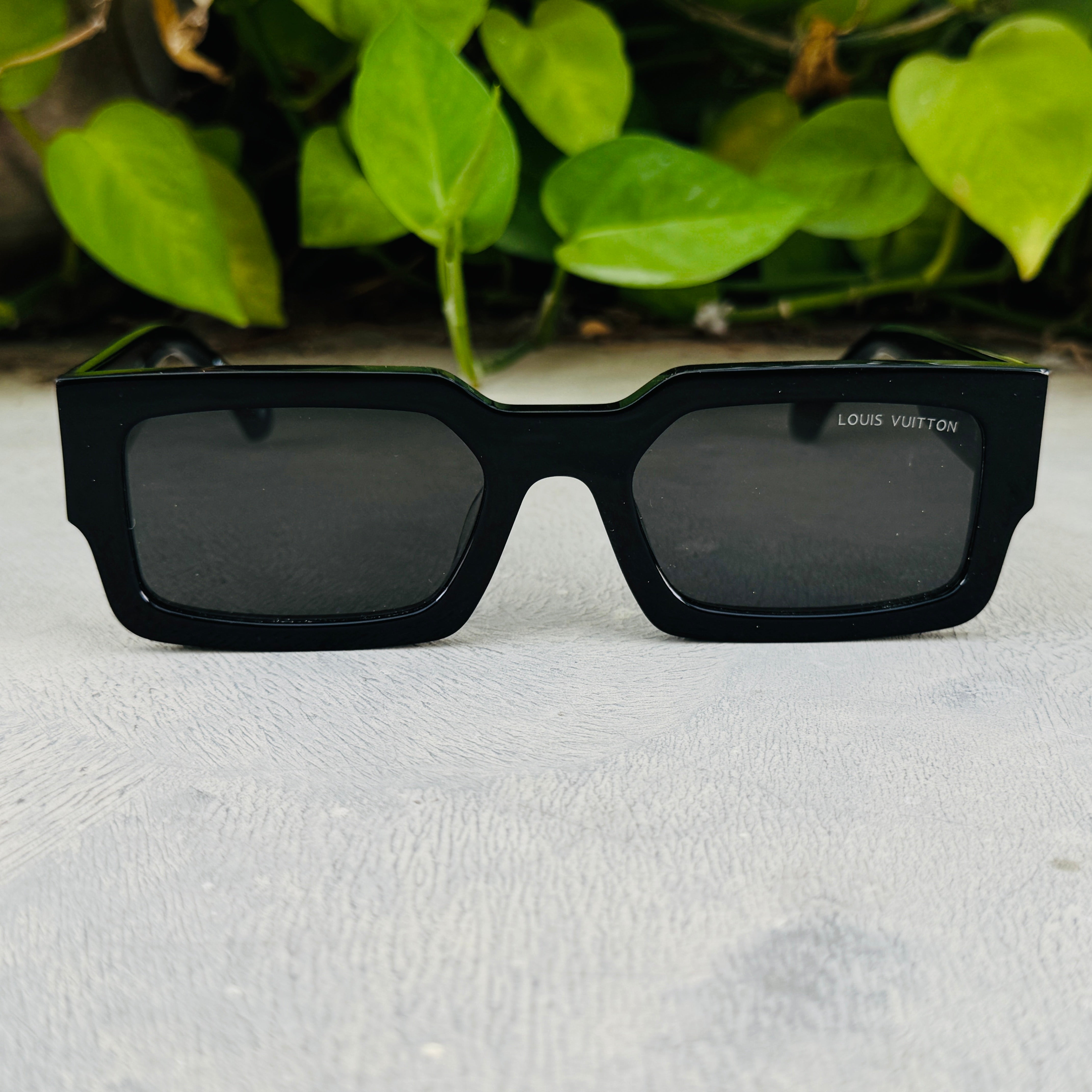 Louis Vuitton – 1910 - 53 –   Black - Acetate - Sunglasses – Unisex - Premium