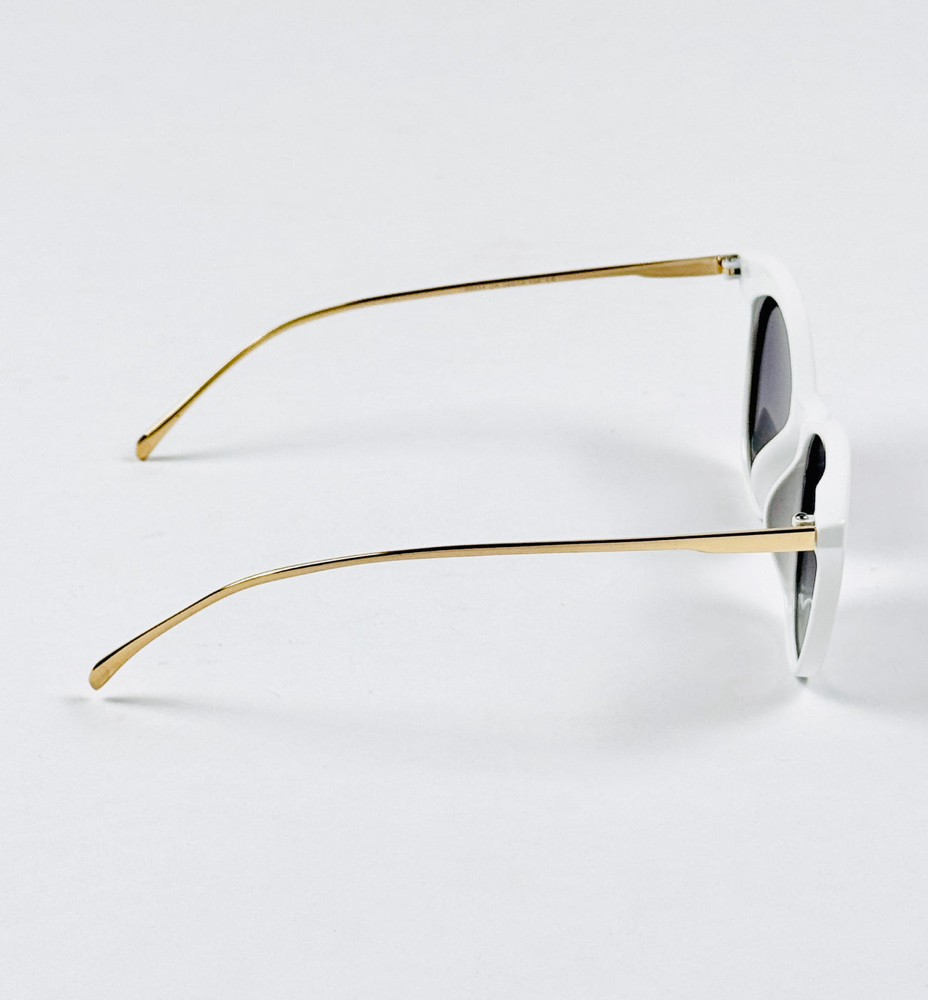 Dior – 9011 – 54 – Golden White – Metal – Sunglasses – Ladies