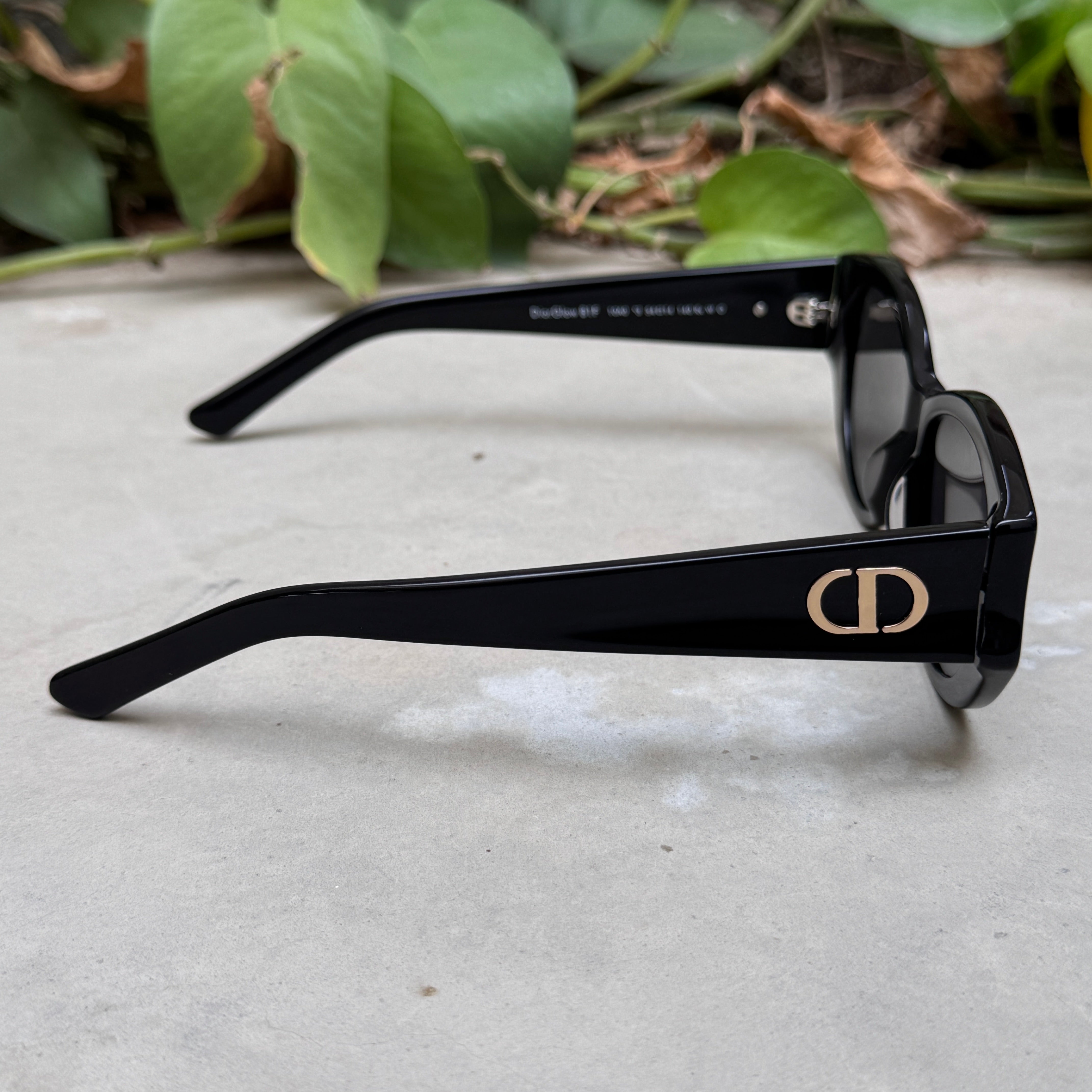 Christian Dior – 10AO - 56 – Black – Acetate - Sunglasses – Unisex - Premium