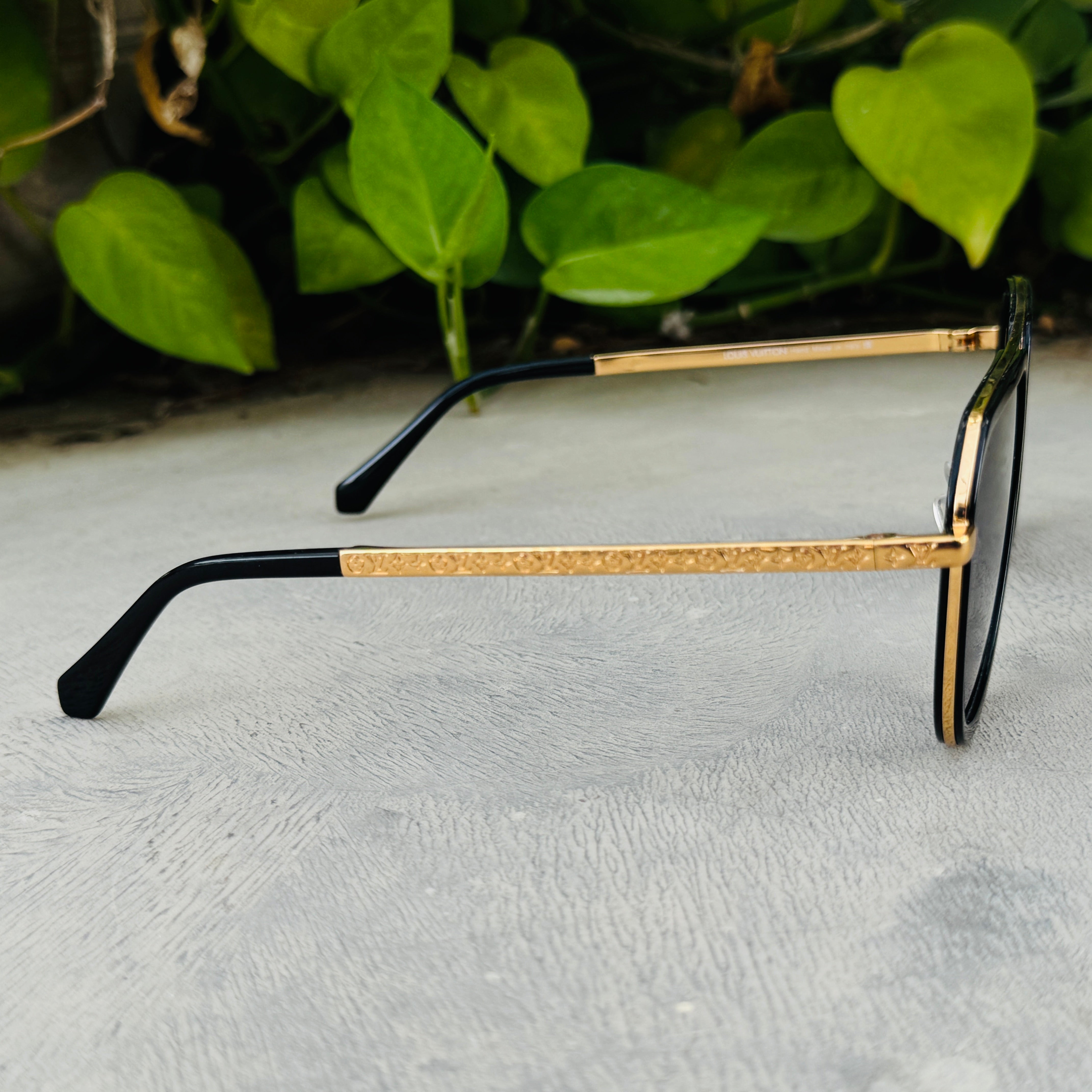 Louis Vuitton – 2129 - 55 –  Golden Black - Metal - Sunglasses – Unisex - Premium
