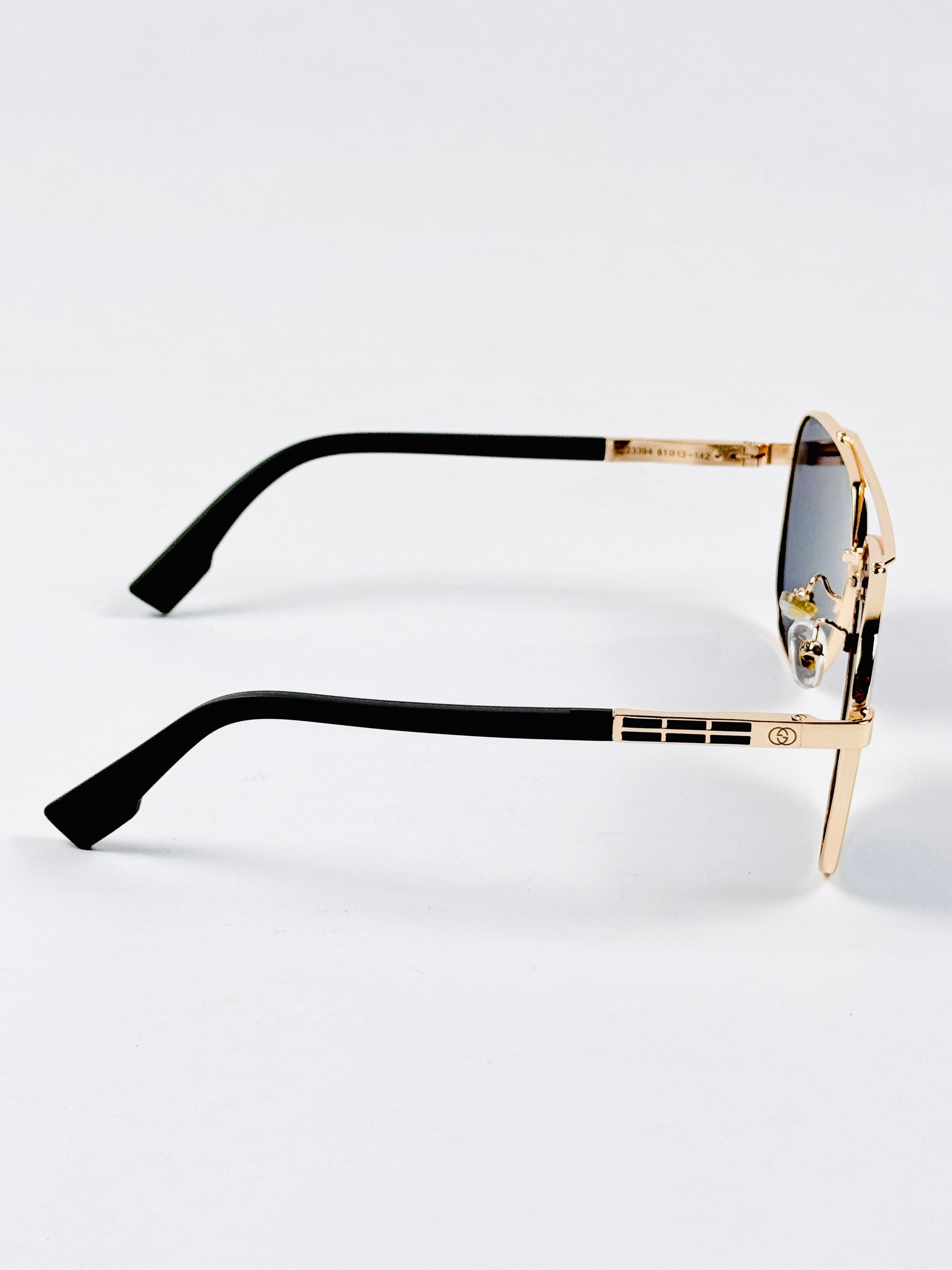Gucci – 23394 - 61 – Golden Black – Metal – Sunglasses