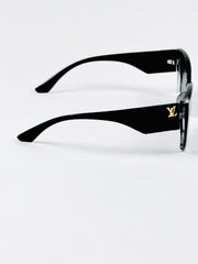 Louis Vuitton’s - 9103 – 58 – Black Gradient – Acetate – Sunglasses – Ladies