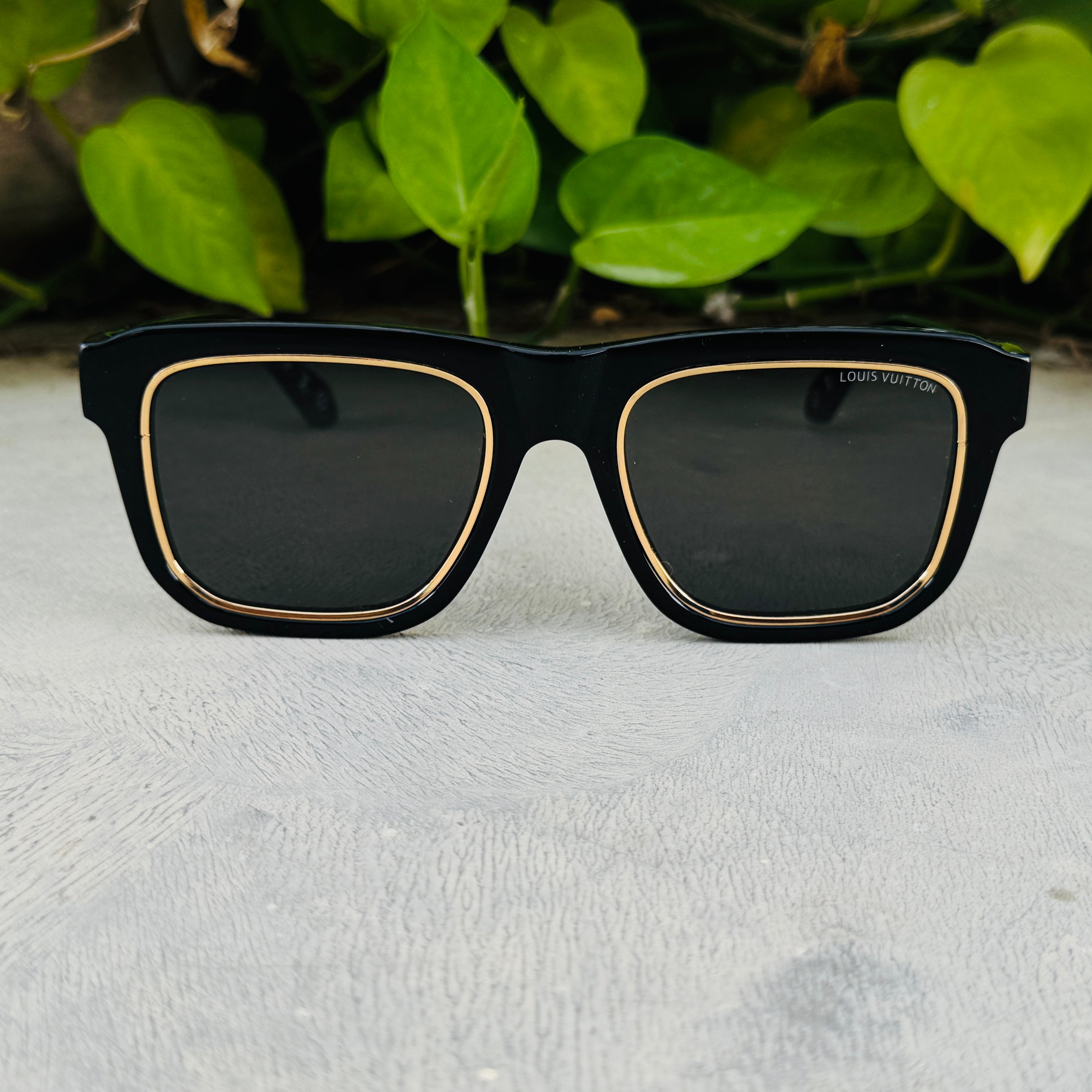 Louis Vuitton – 2250 - 55 –   Black - Acetate - Sunglasses – Unisex - Premium
