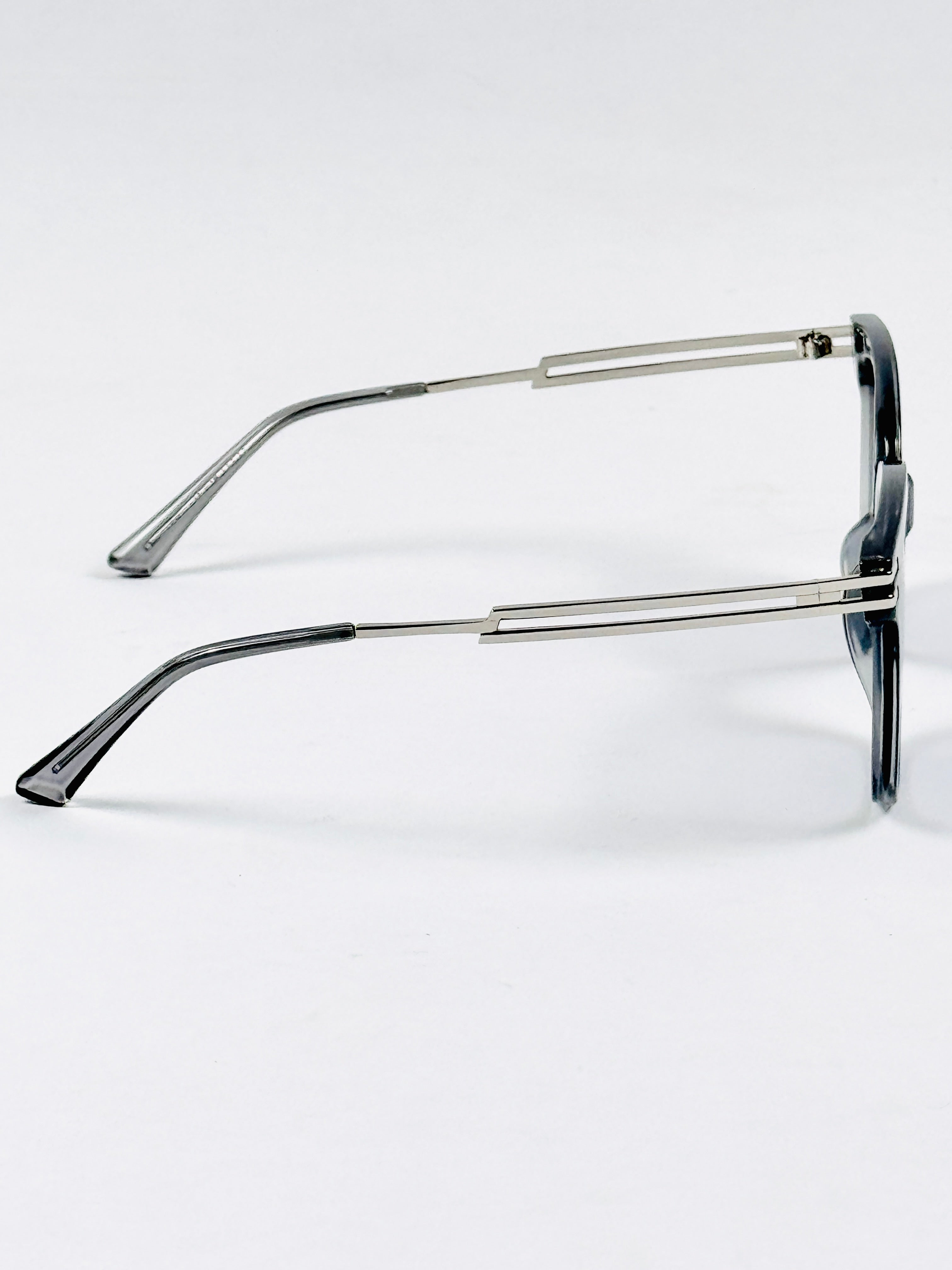 Moscot - 8872 – 53 – Grey – Acetate – Sunglasses – Unisex