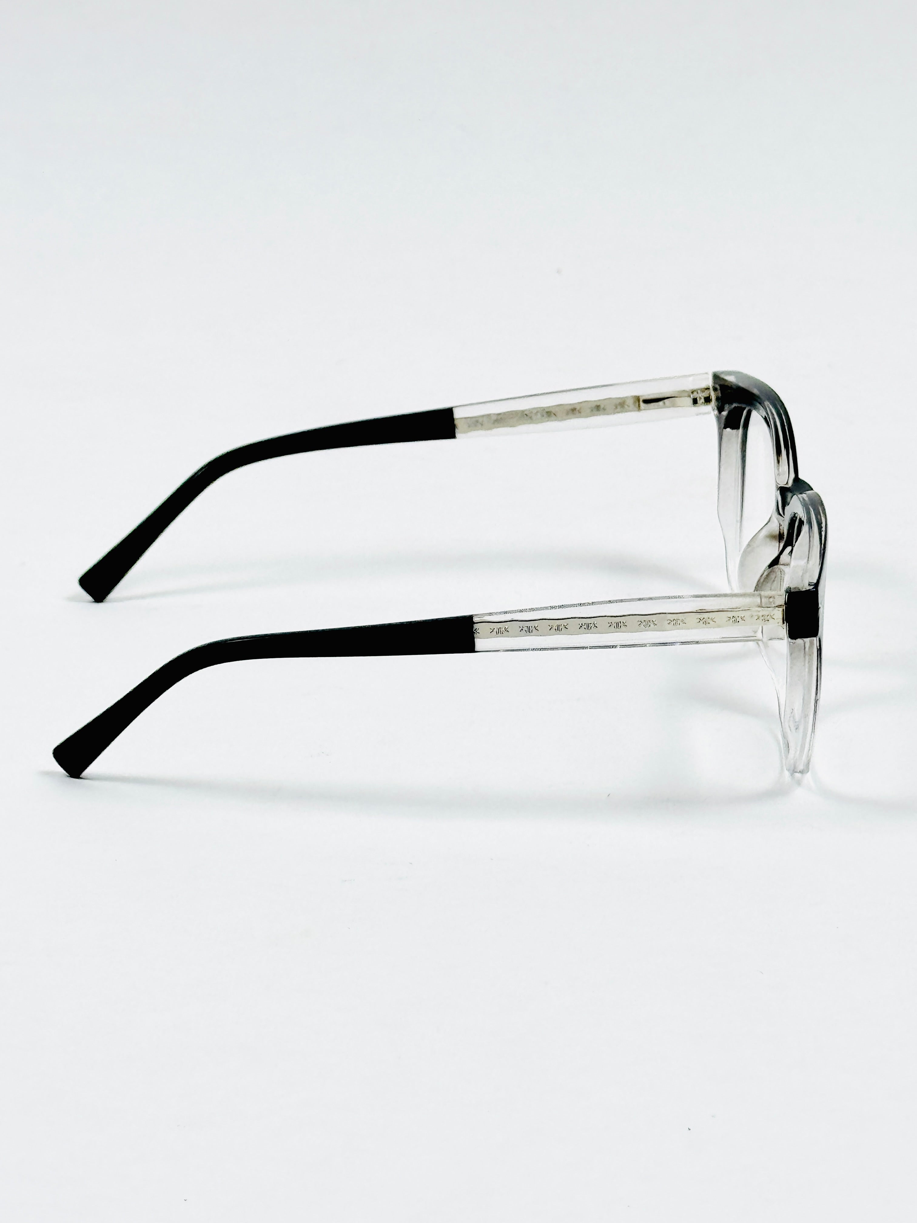 Tumbler – 86319 – 52 – Black Gradient –  Acetate - Optics – Unisex