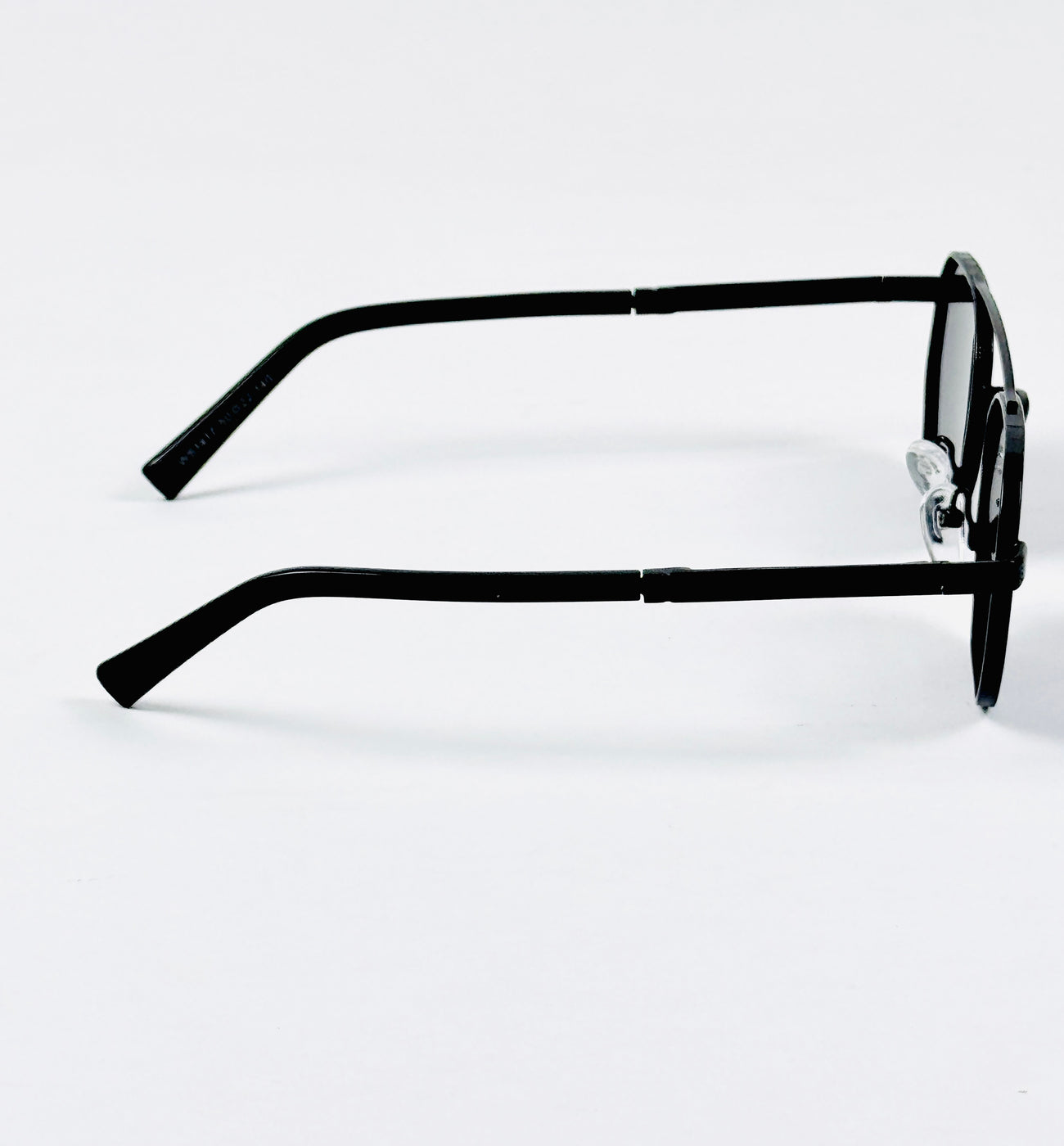 Louis Vuitton – 1417 – 50 – Black – Metal – Sunglasses – Unisex