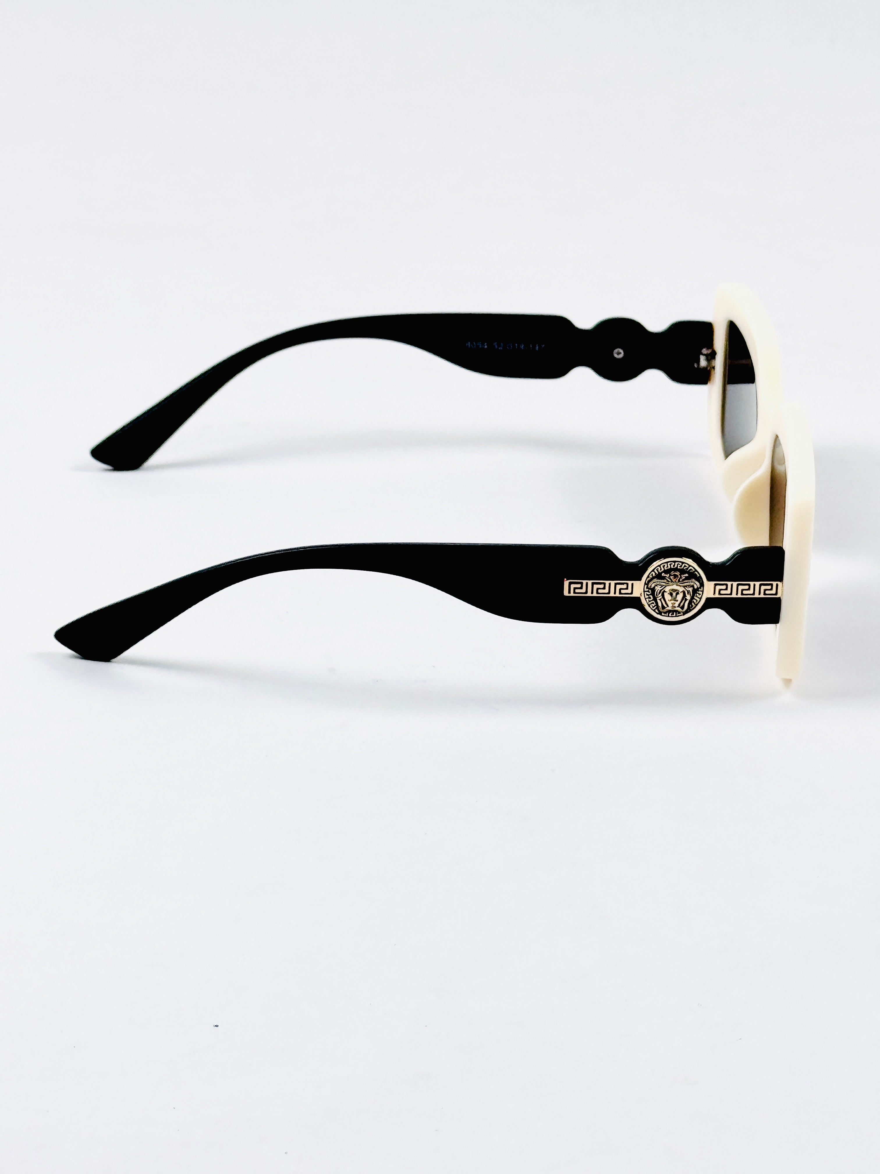 Versace – 8054 - 52 – Black – Acetate – Sunglasses – Unisex