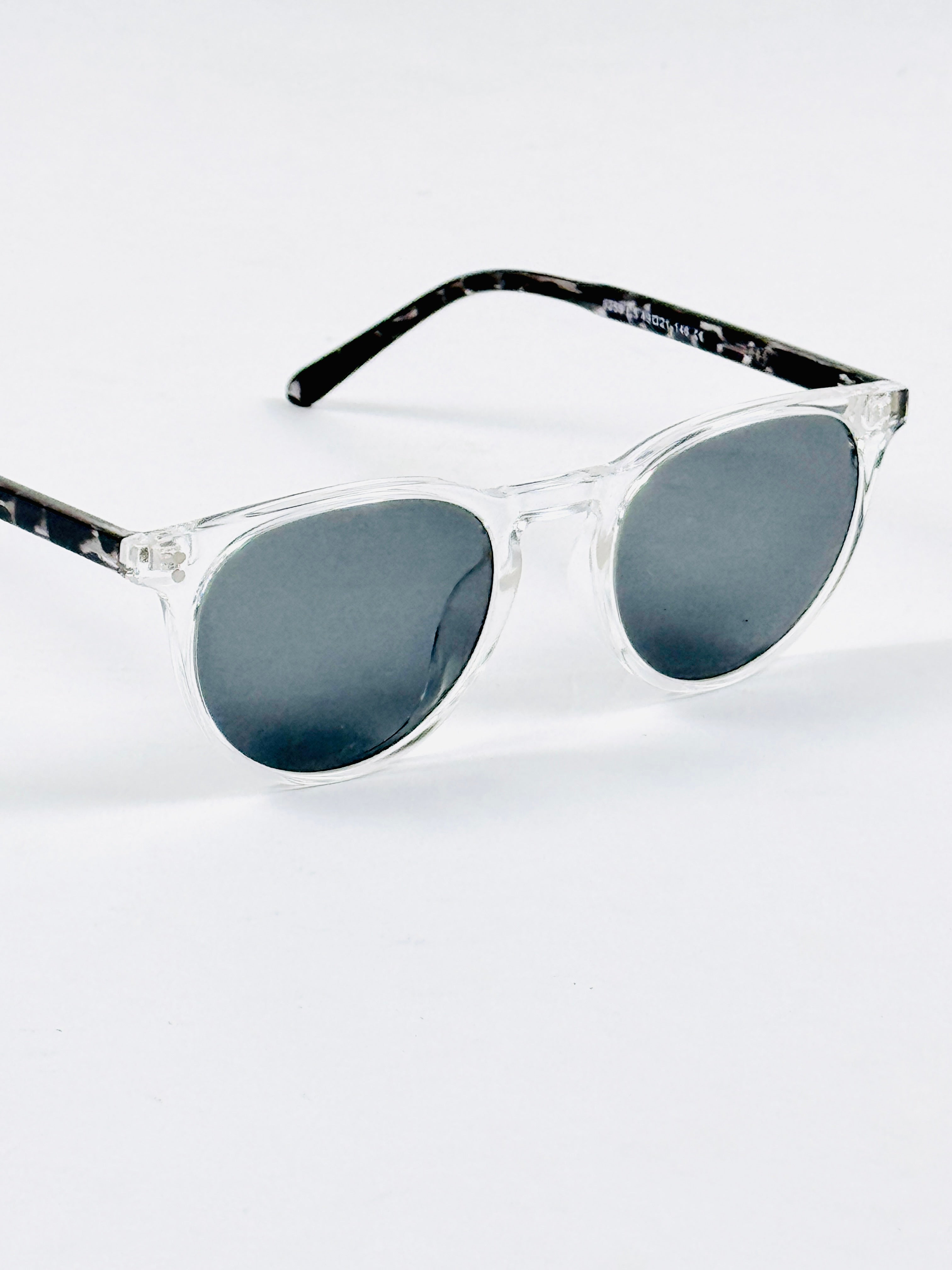 Moscot - 6259 – 49 – Black Transparent – Acetate – Sunglasses – Unisex
