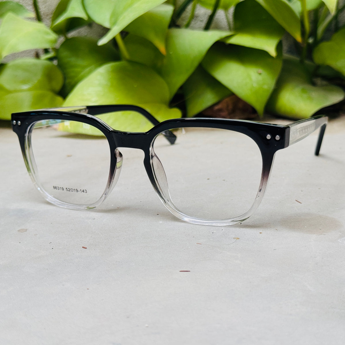 Tumbler – 86319 – 52 – Black Gradient –  Acetate - Optics – Unisex
