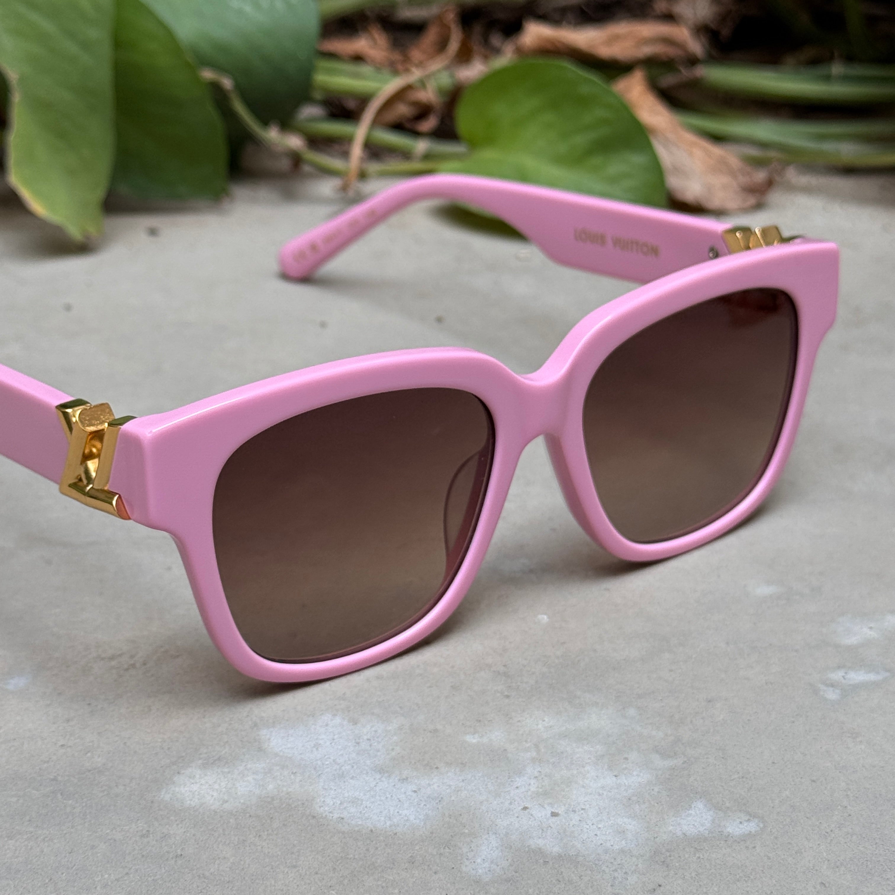 Louis Vuitton – 5157 - 54 – Pink – Acetate - Sunglasses – Ladies - Premium