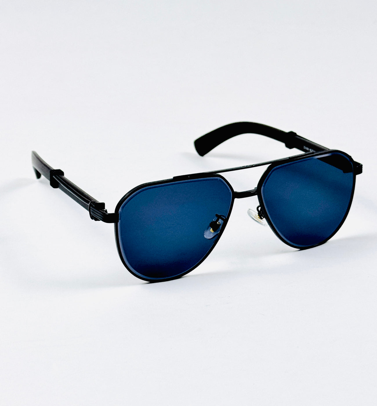 Cartier – 23169 – 60 – Black – Metal – Sunglasses – Unisex