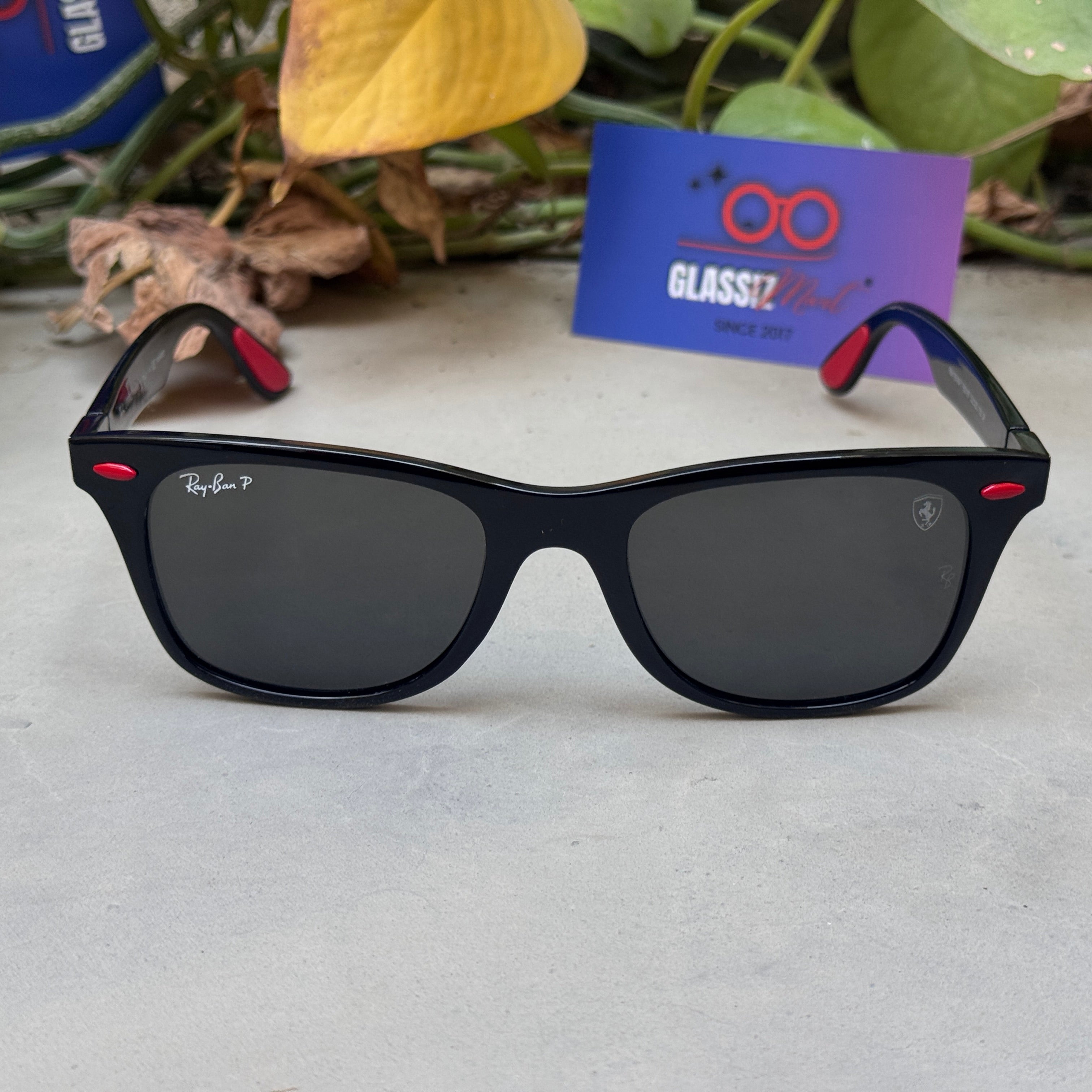 RayBan – 4195 – 52 – Black –  Acetate- Sunglasses – Unisex - Premium