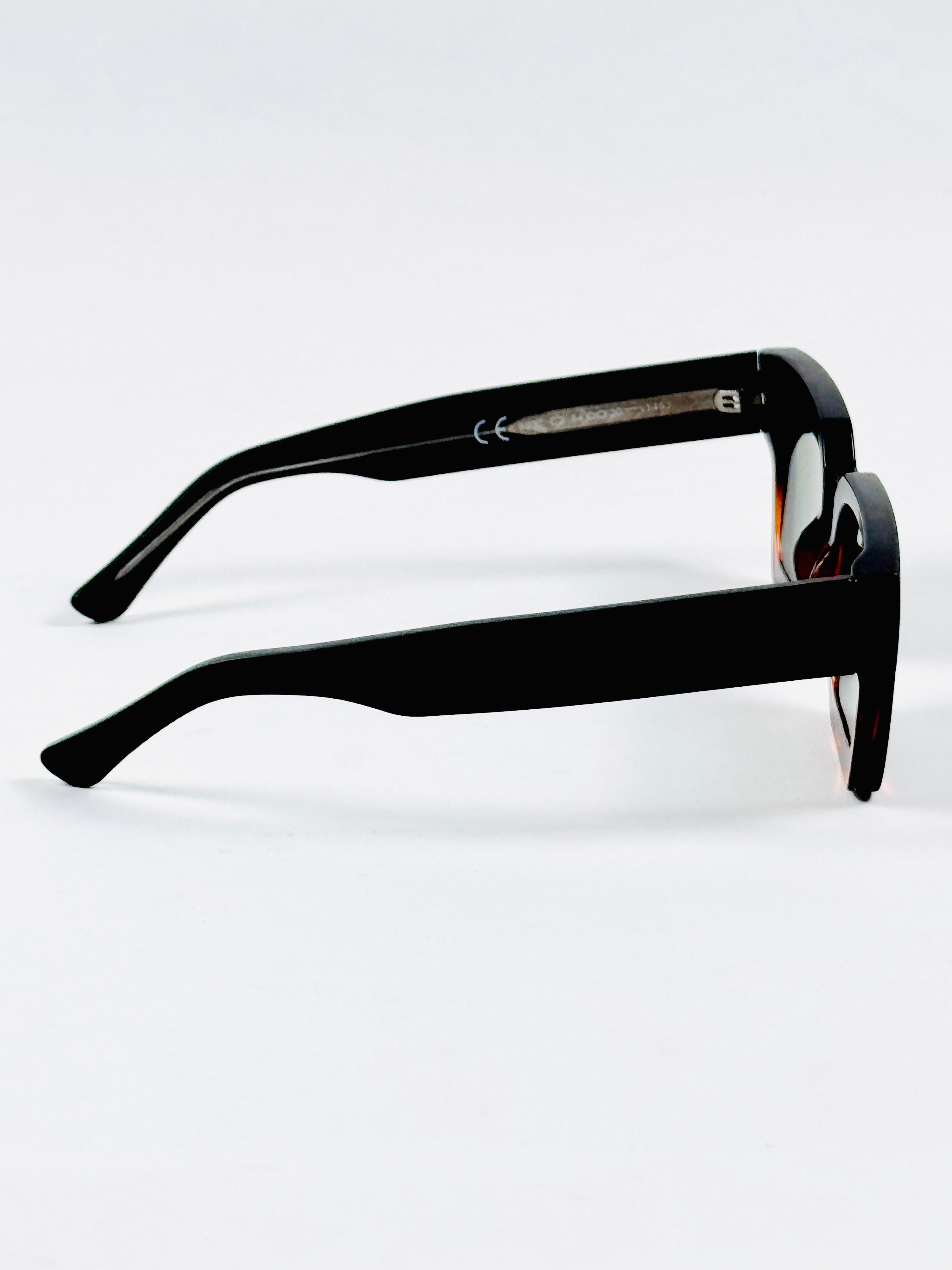 Moscot - 6259 – 54 – Black Tortoise Green – Acetate – Sunglasses – Unisex