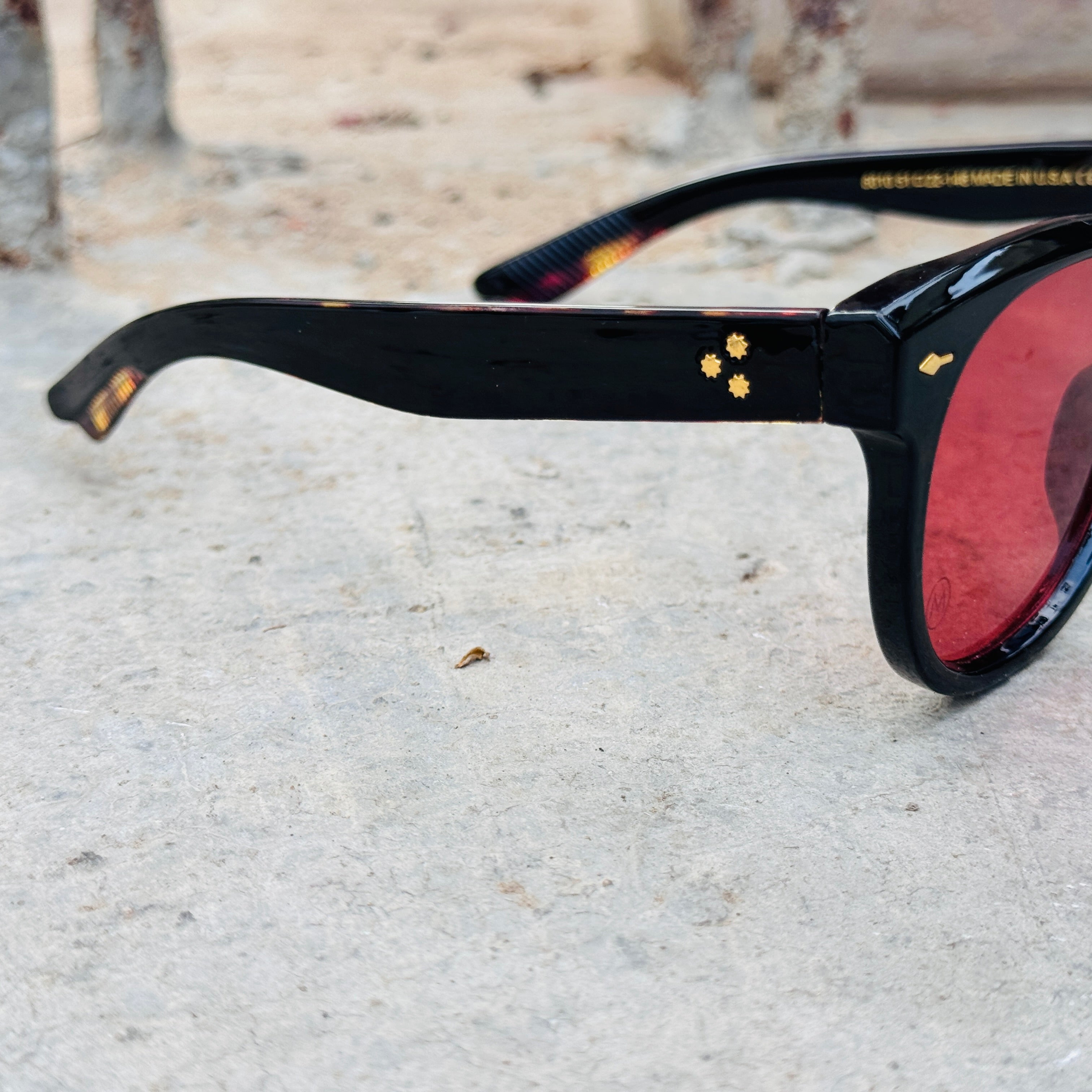 Moscot – 6010 – 51 - Black Red – Acetate  – Sunglasses - Unisex
