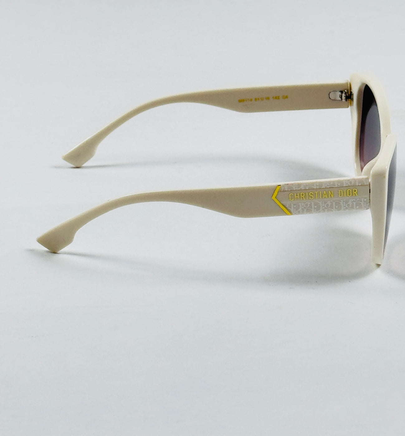 Dior - 9114 – 61 – White Pink – Acetate – Sunglasses – Ladies