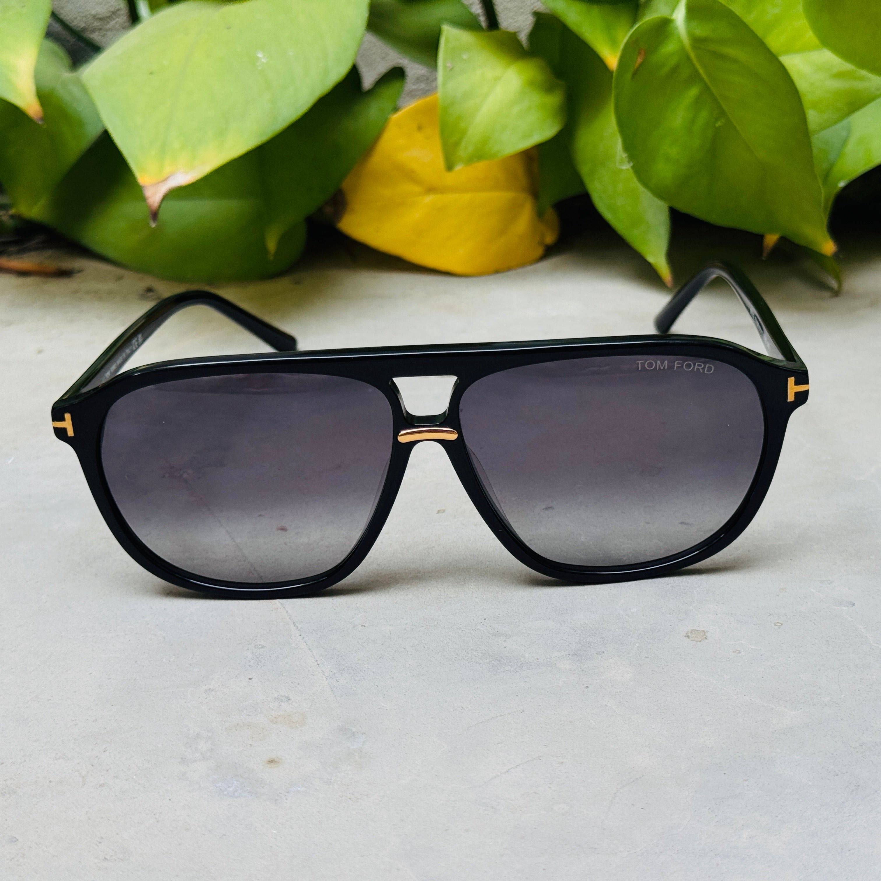 Tom Ford – 1026 - 61 – Black Gradient – Acetate - Sunglasses – Unisex - Premium