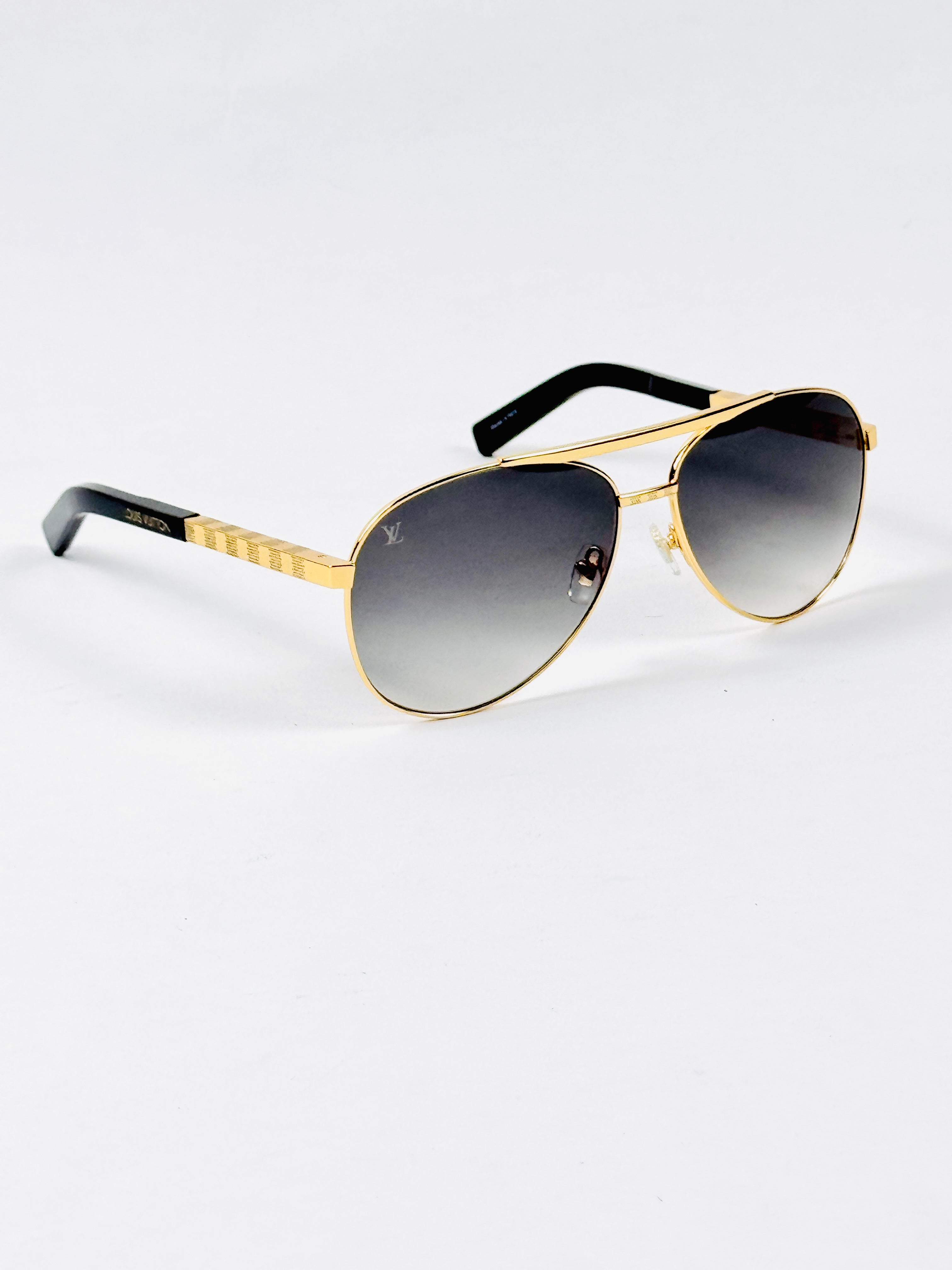 Louis Vuitton – 0339 - 61 – Golden Black Gradient - Metal - Sunglasses – Unisex - Premium