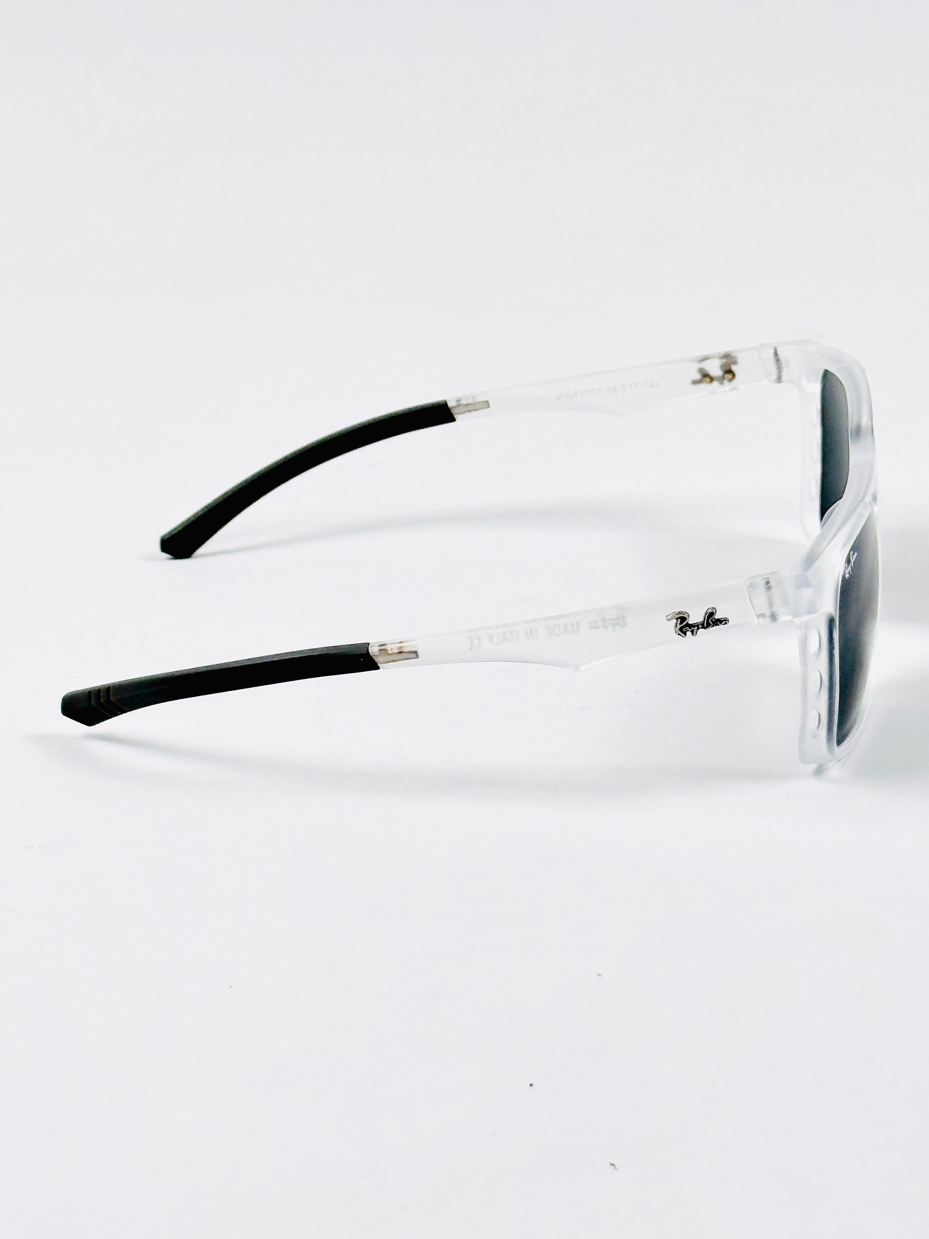 RayBan – 83103 – 56 – White Black –  Acetate- Sunglasses – Unisex (Glass Lens)