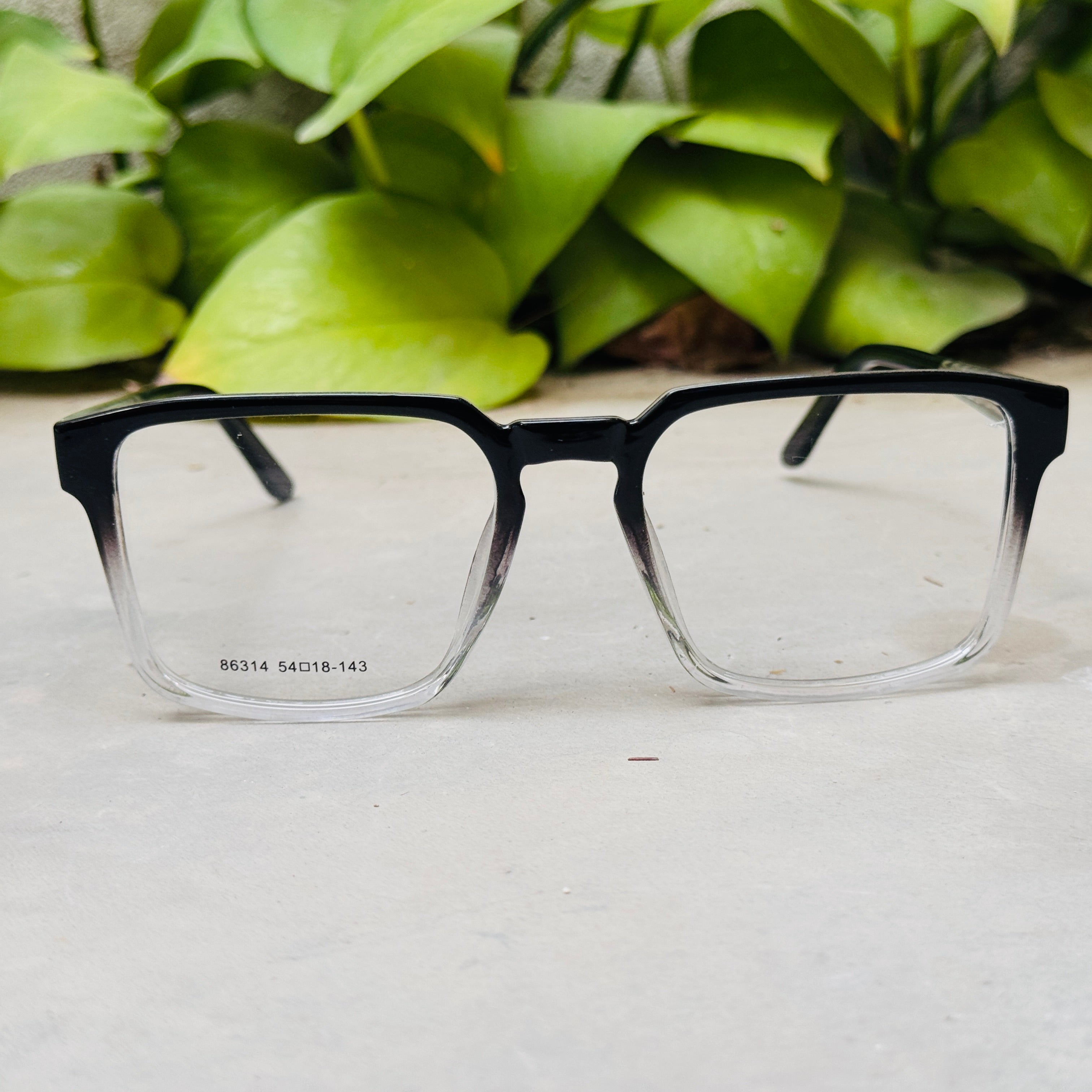 Tumbler – 86314 – 54 – Black Gradient –  Acetate - Optics – Unisex
