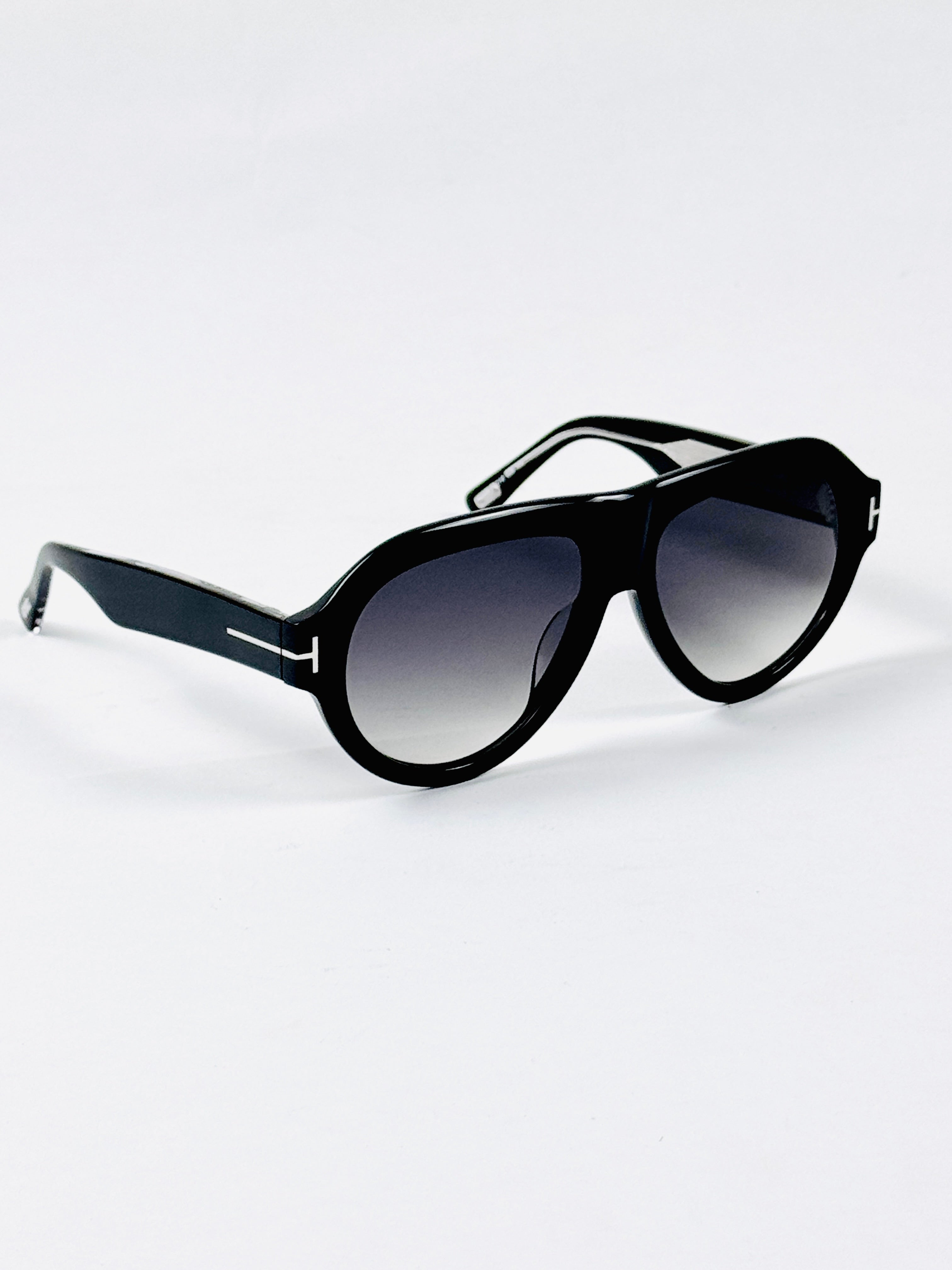 Tom Ford – 1225 - 59 - Black Gradient – Acetate - Sunglasses – Unisex - Premium