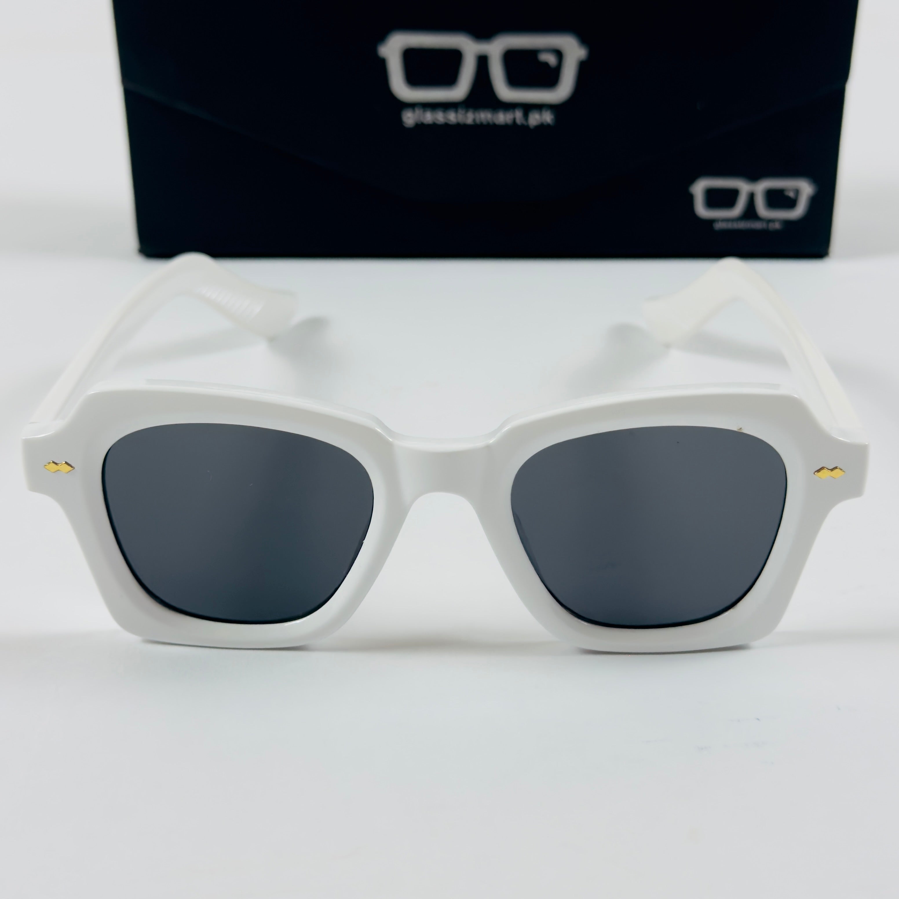 Moscot – 6504 – 47 - White Black – Acetate  – Sunglasses - Unisex