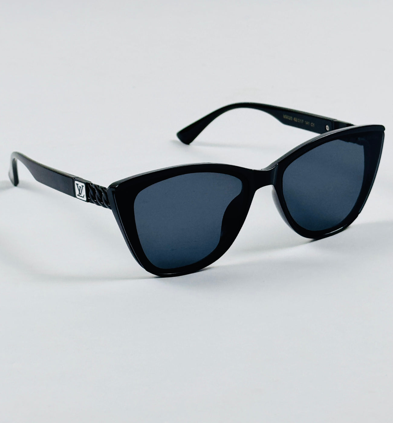Louis Vuiton - 9020 – 62 – Black – Acetate – Sunglasses – Ladies