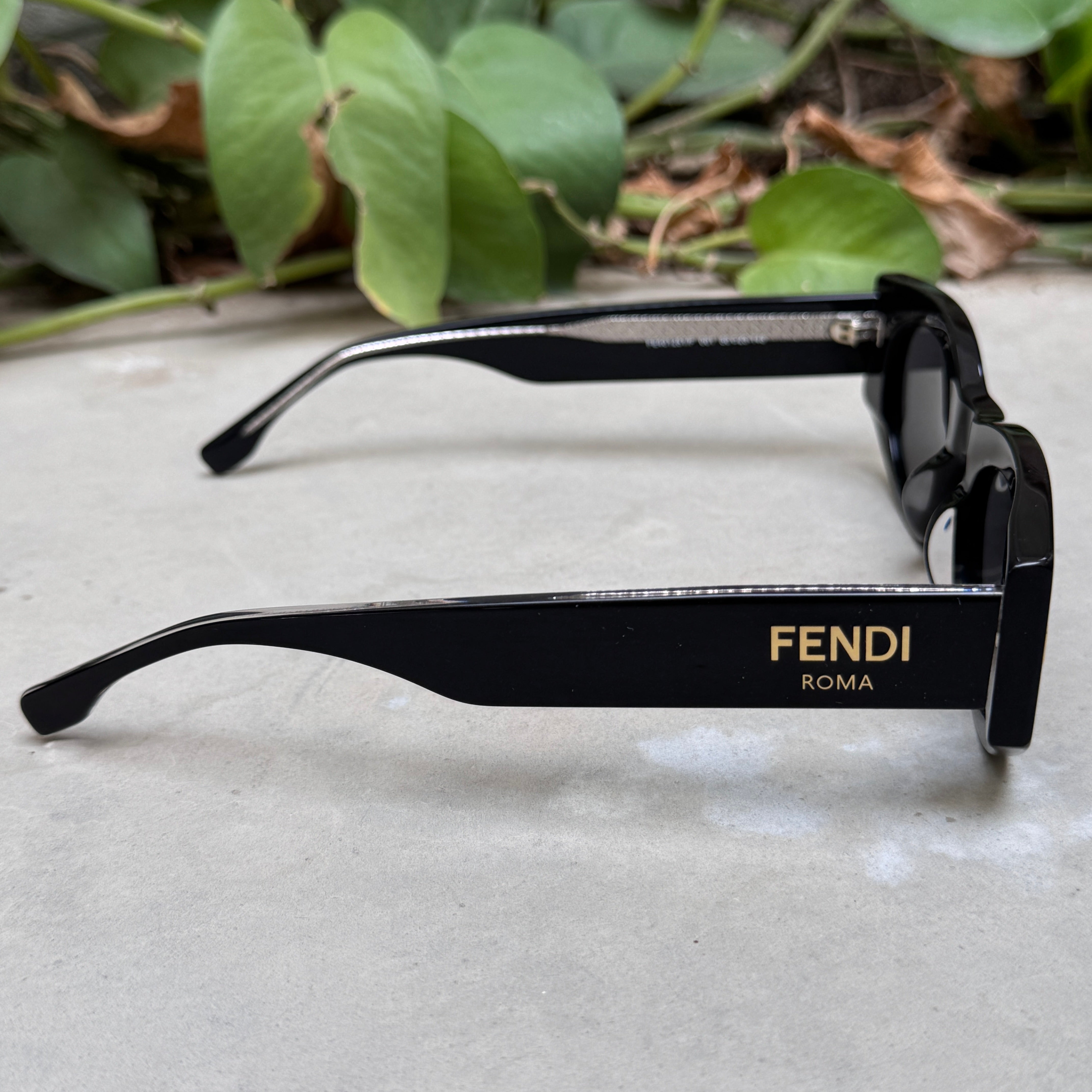 Fendi – 40125 - 50 – Black – Acetate - Sunglasses – Ladies - Premium