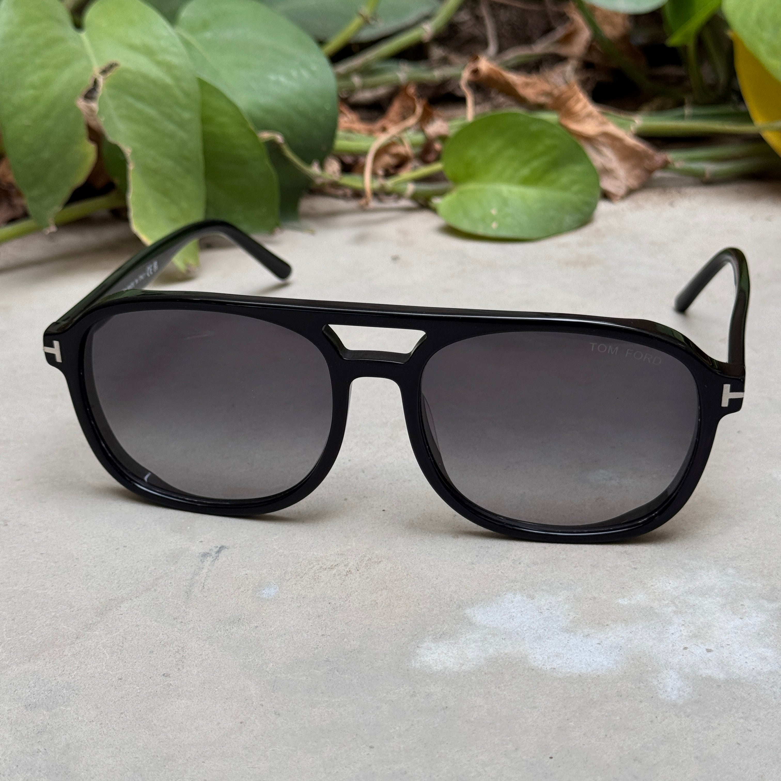Tom Ford – 1022 - 58 - Black Gradient – Acetate - Sunglasses – Unisex - Premium