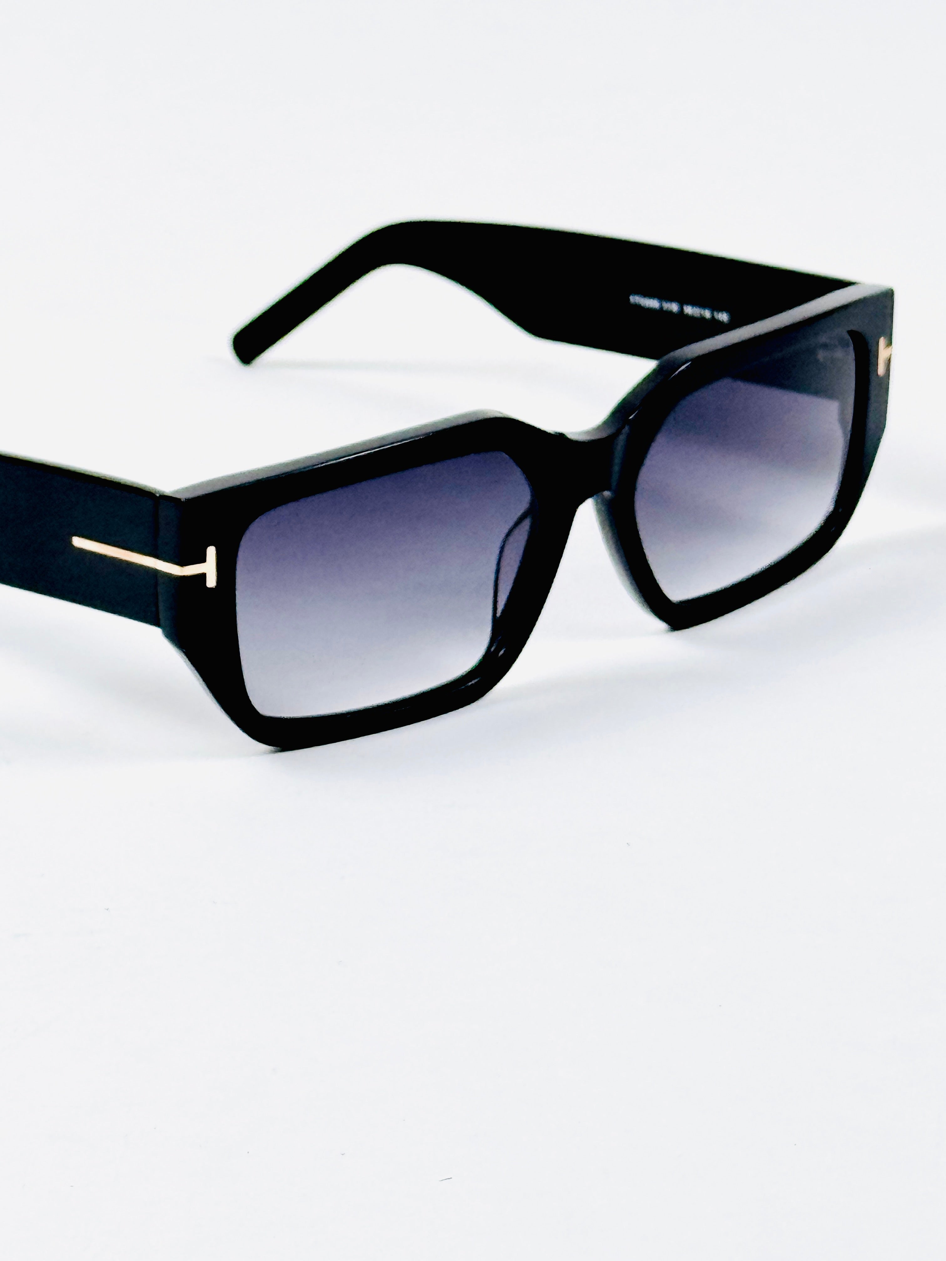 Tom Ford – 0989 – 56 – Black Gradient –  Acetate - Sunglasses – Unisex - Premium
