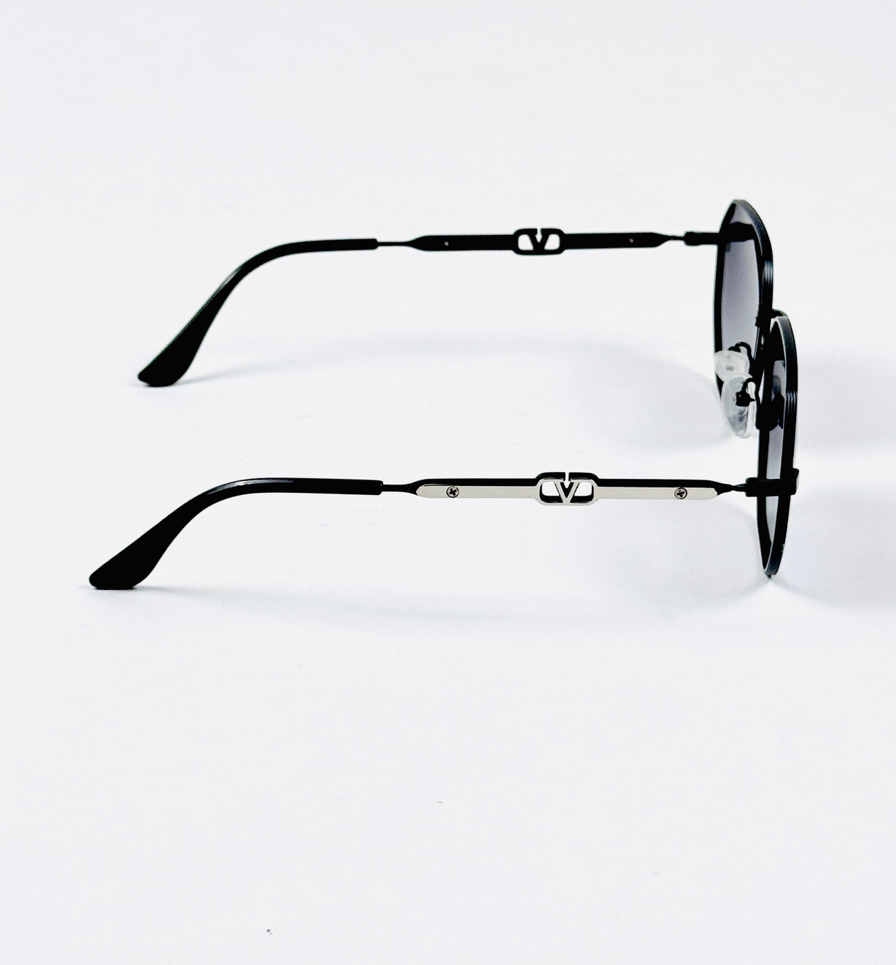 Valentino – 18130 – 58 – Black Gradient – Metal – Sunglasses – Unisex