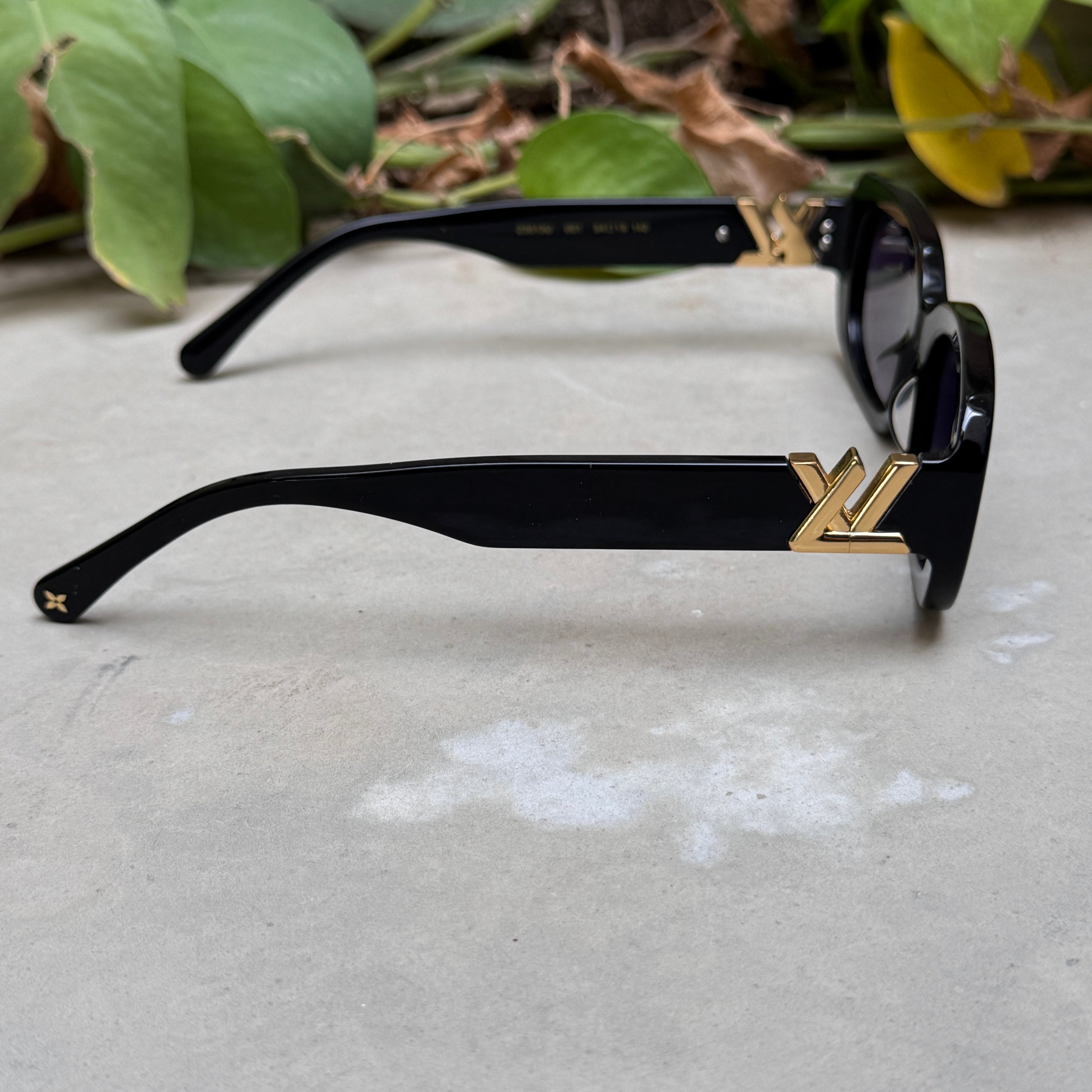 Louis Vuitton – 3013 - 54 – Black Gradient – Acetate - Sunglasses – Ladies - Premium