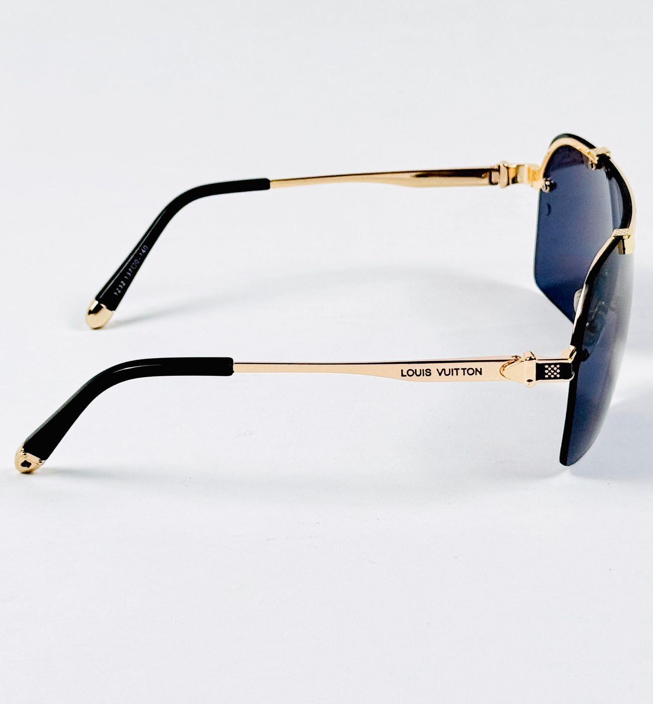 Louis Vuitton – 1232 - 137 – Golden Black - Metal - Sunglasses – Unisex
